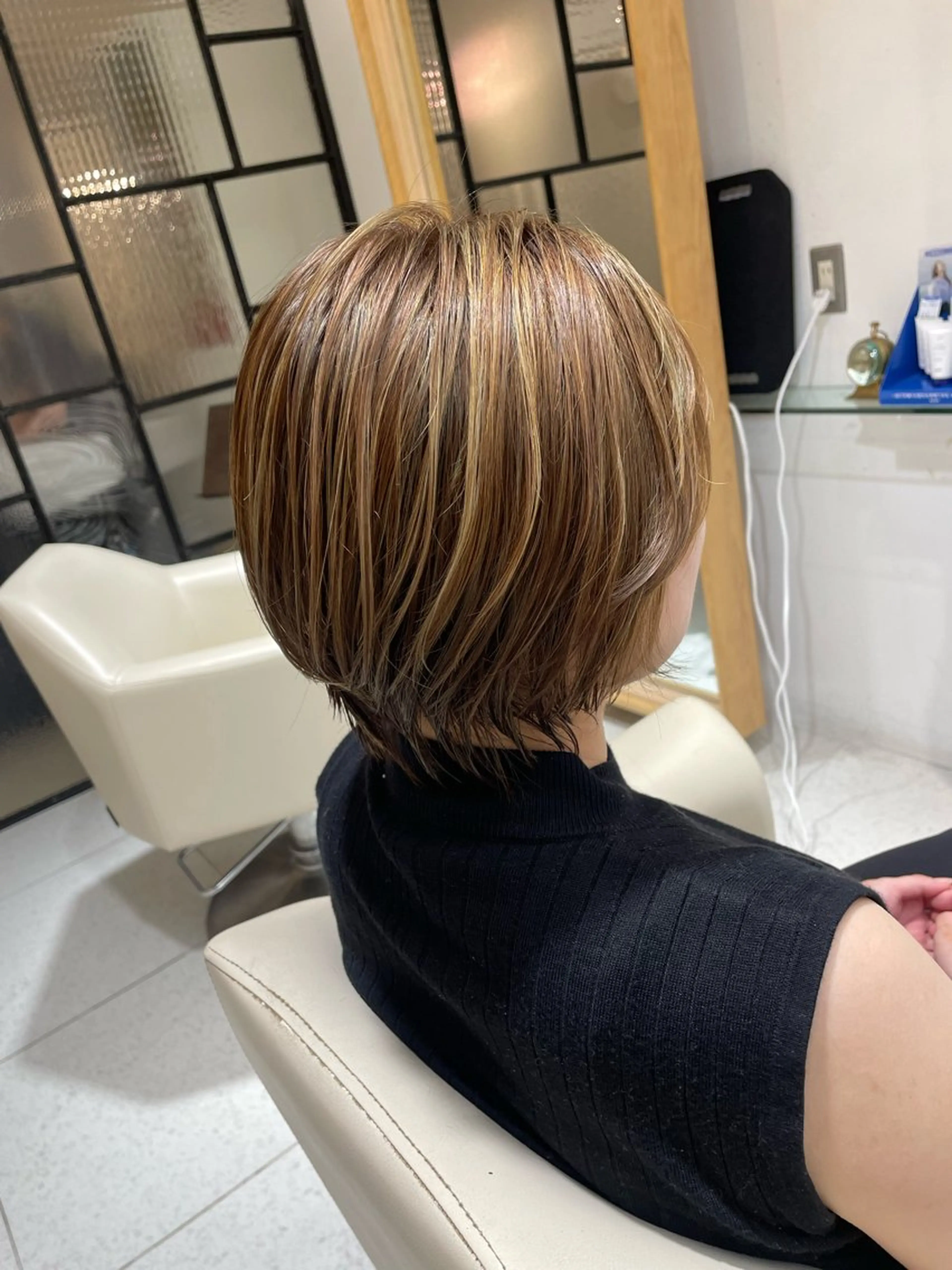 ショート カラー ハイライトカラー ハイライト ショートヘア 福田 千尋のヘアスタイル