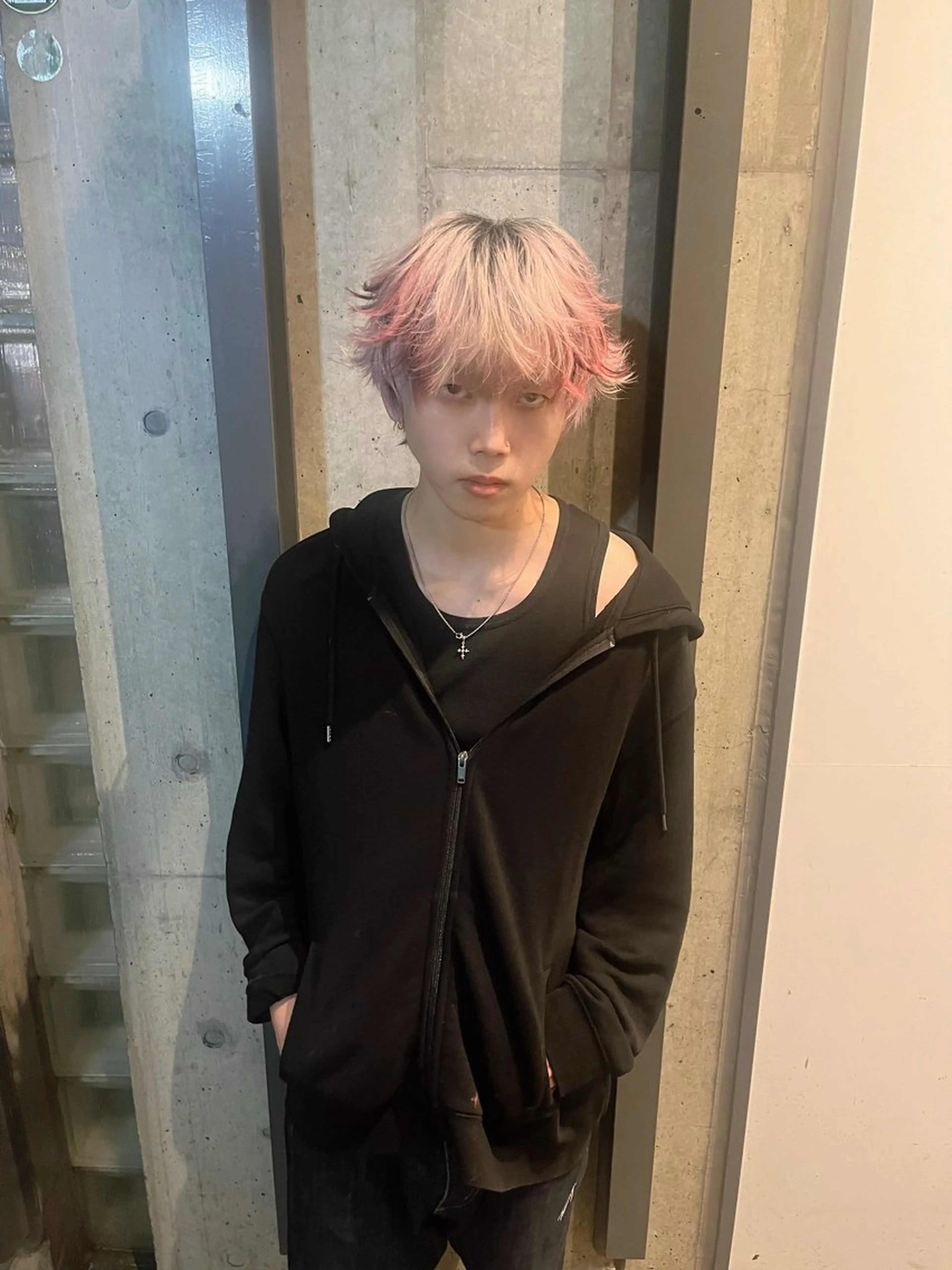 カラー メンズ デザインカラー 金見 岳弥のヘアスタイル