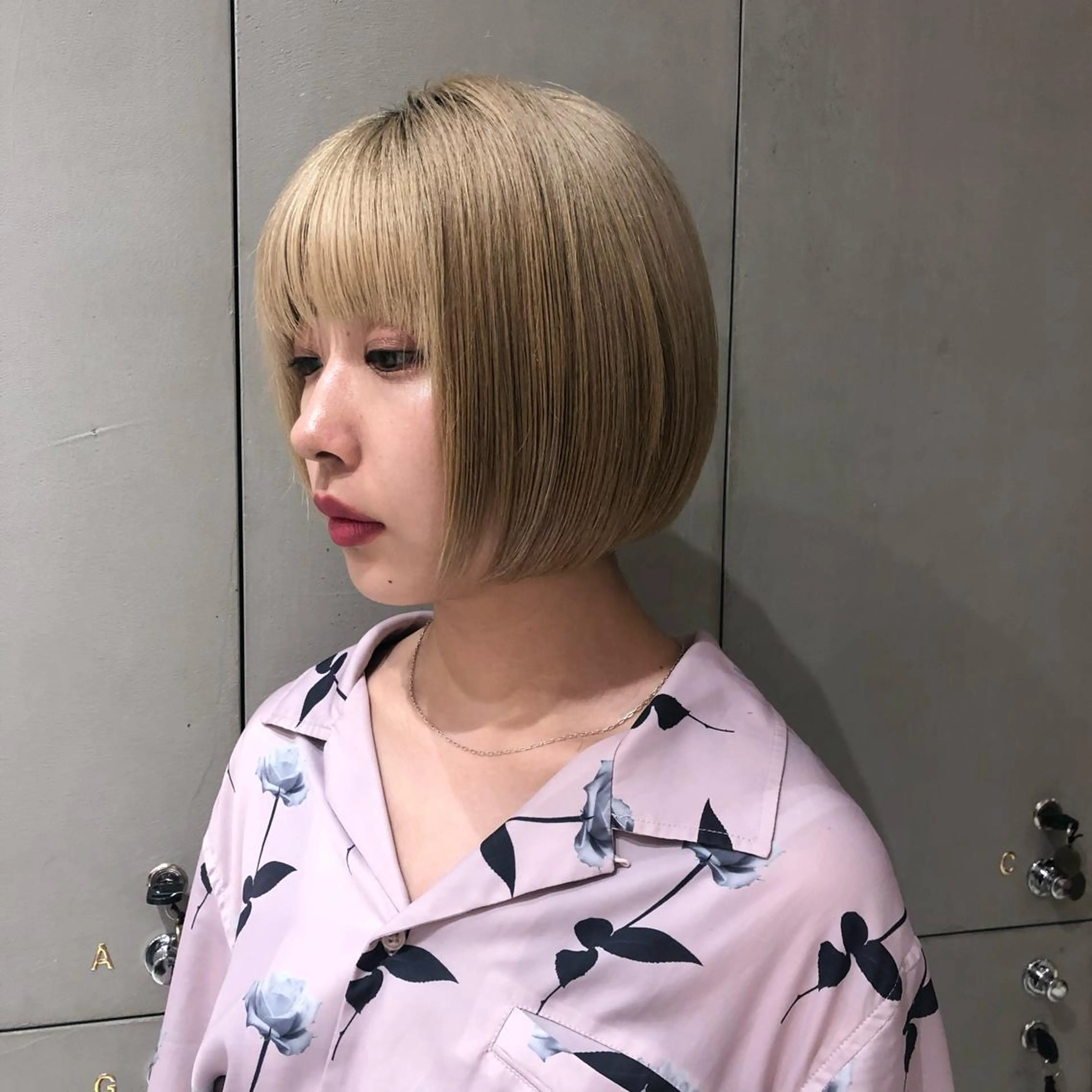 ショート ボブ 古屋 花織のヘアスタイル