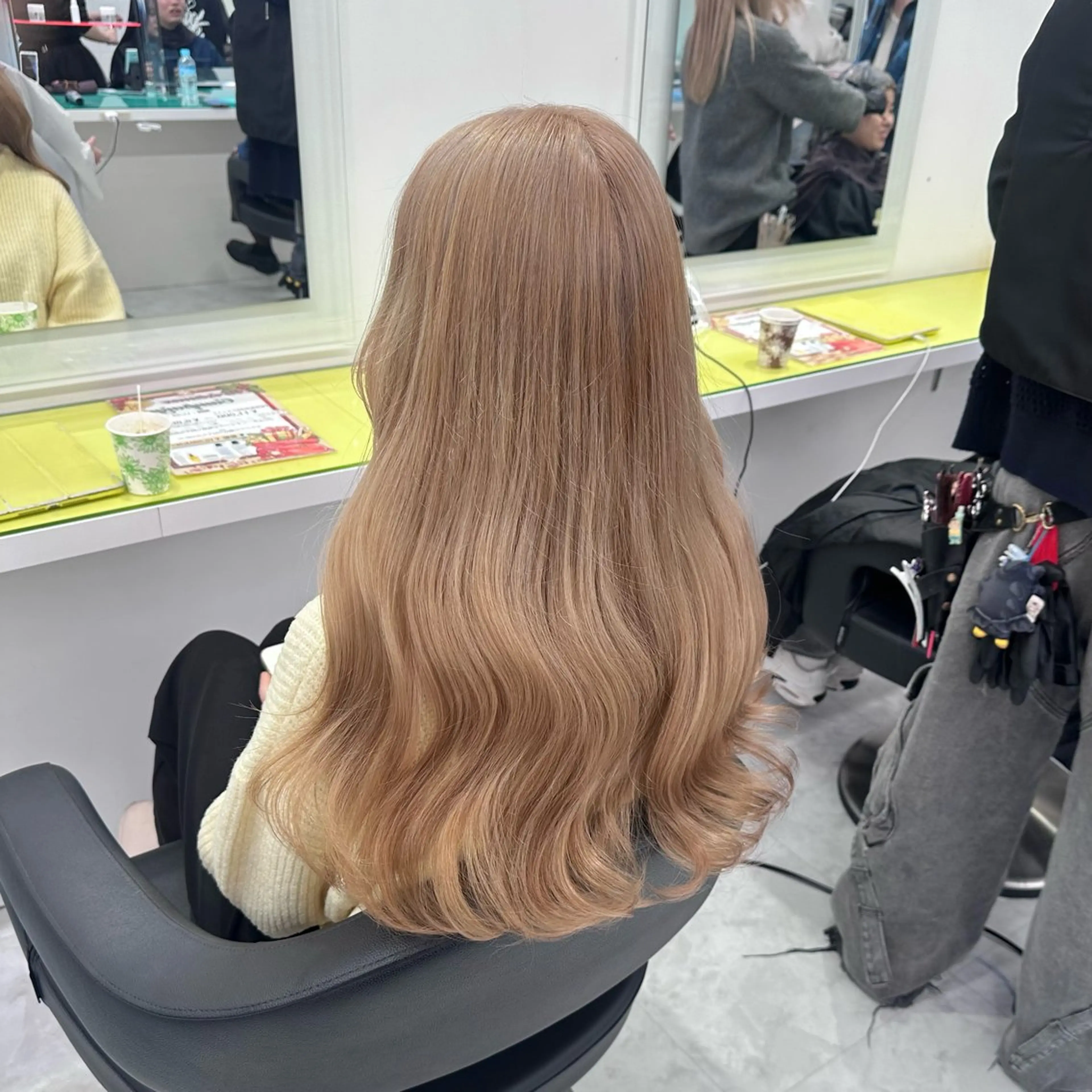 ロング カラー ベージュカラー ブリーチ ケアカラー ハイトーンカラー 髪質改善 ヘアカラー トリートメント ♡ダブルカラー特化♡ miyuのヘアスタイル