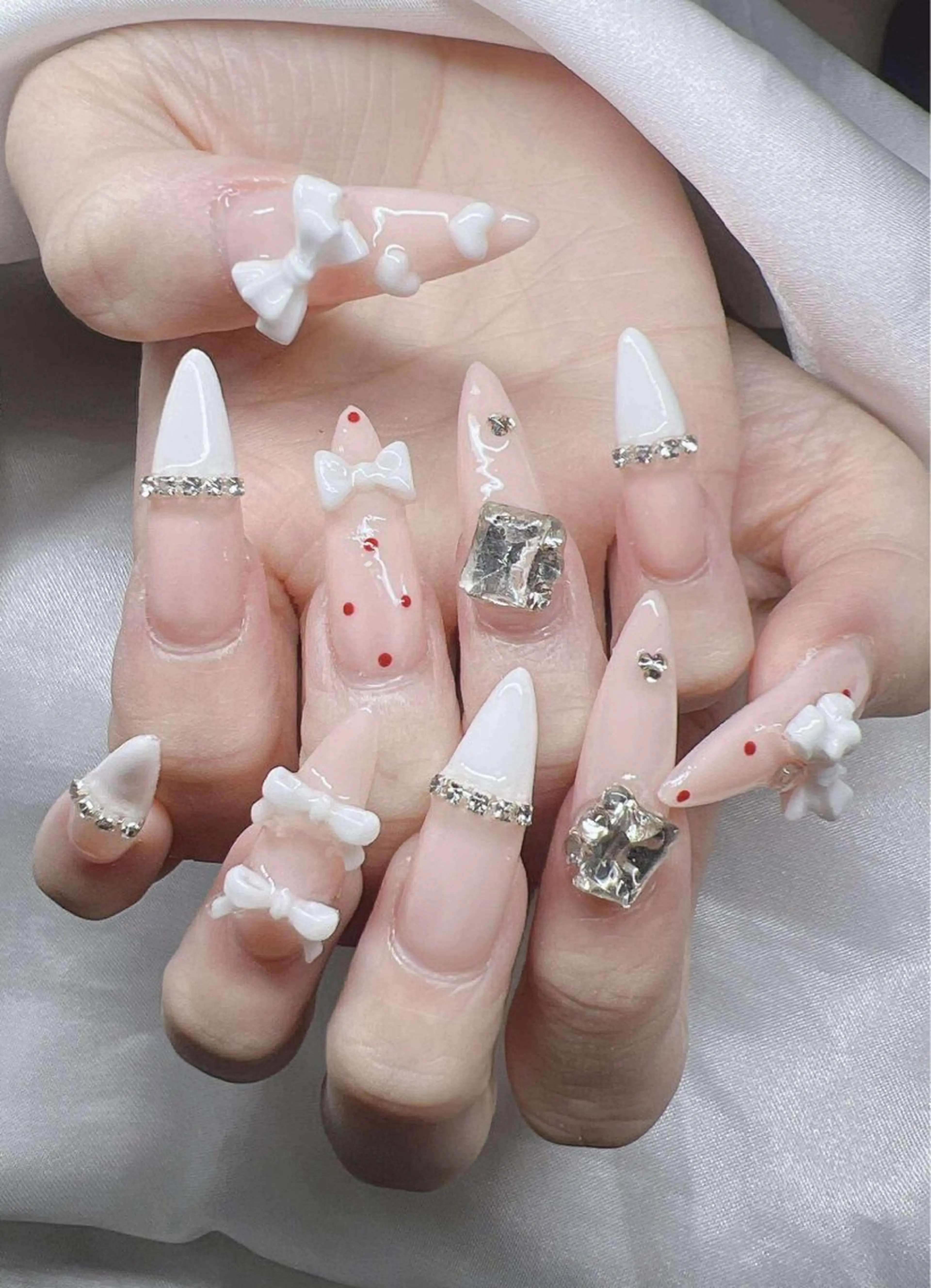 ネイル ハンドネイル Lee Nailsのネイルデザイン