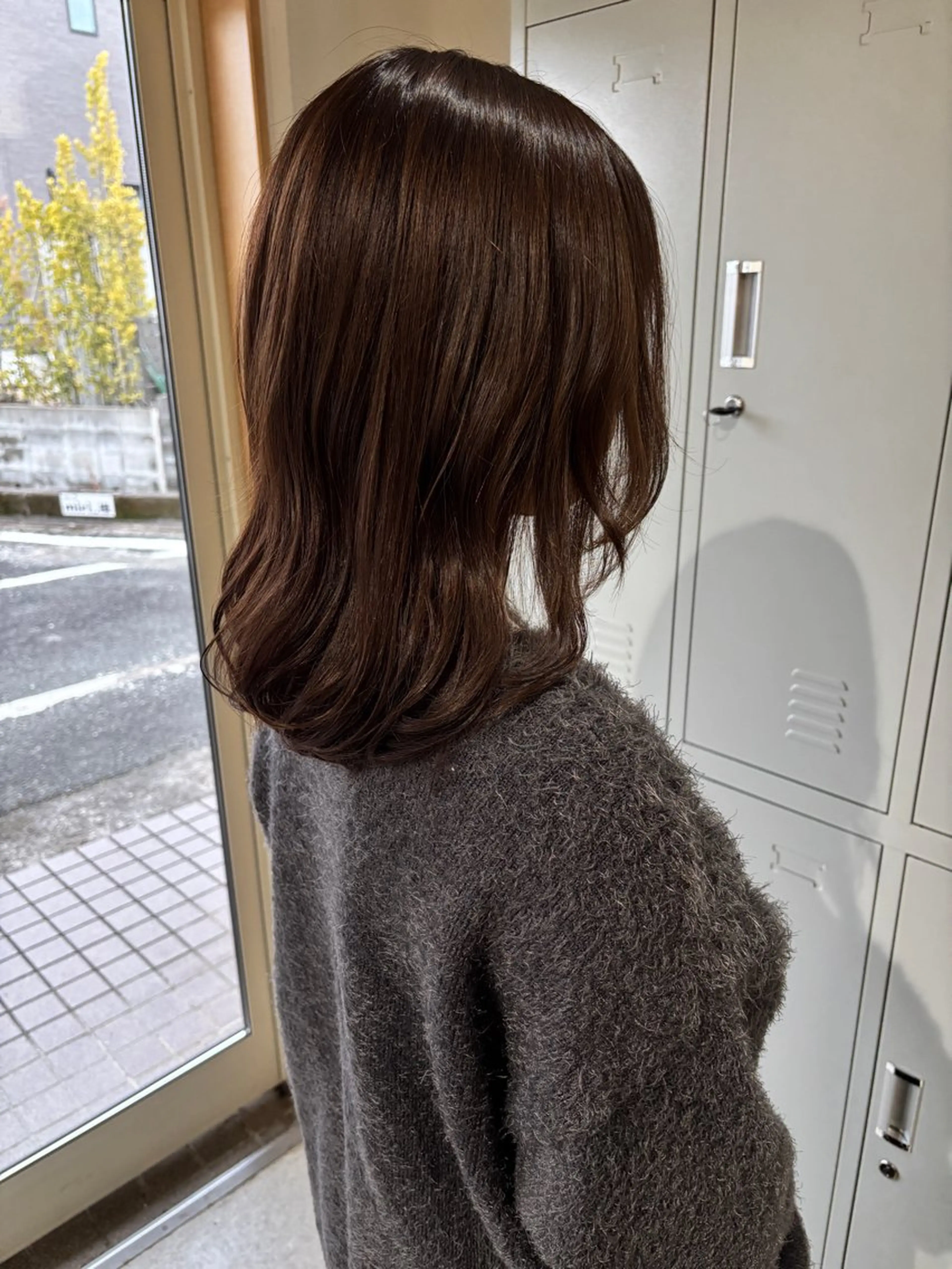 ミディアム カラー ベージュカラー ブリーチ ケアブリーチ ダブルカラー グレージュ カット ヘアカラー トリートメント miri.. yukinaのヘアスタイル