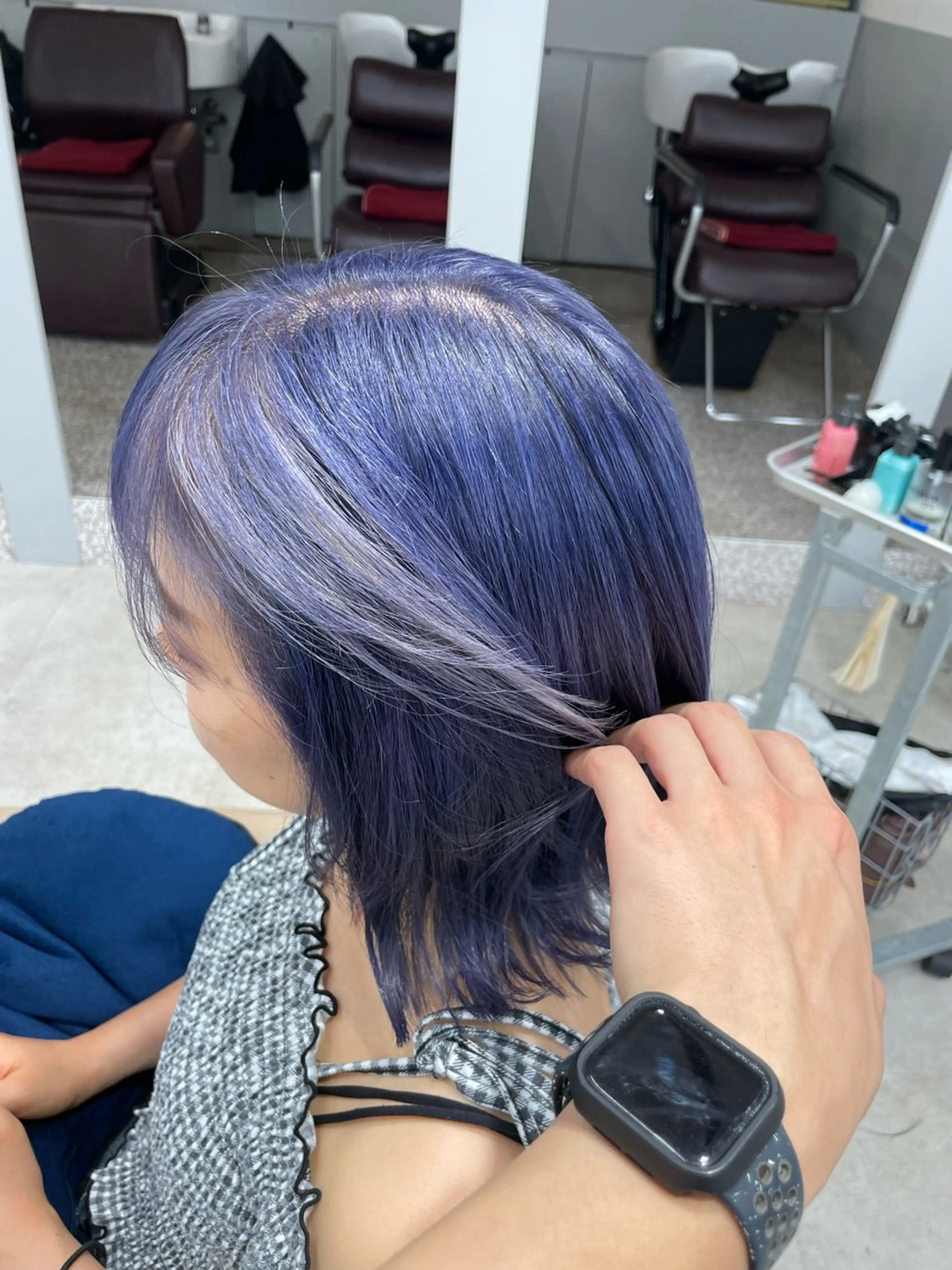 ミディアム カラー 顔周りカット カット ヘアカラー トリートメント 🦖🧚ひらの すぐる🥑🌿のヘアスタイル