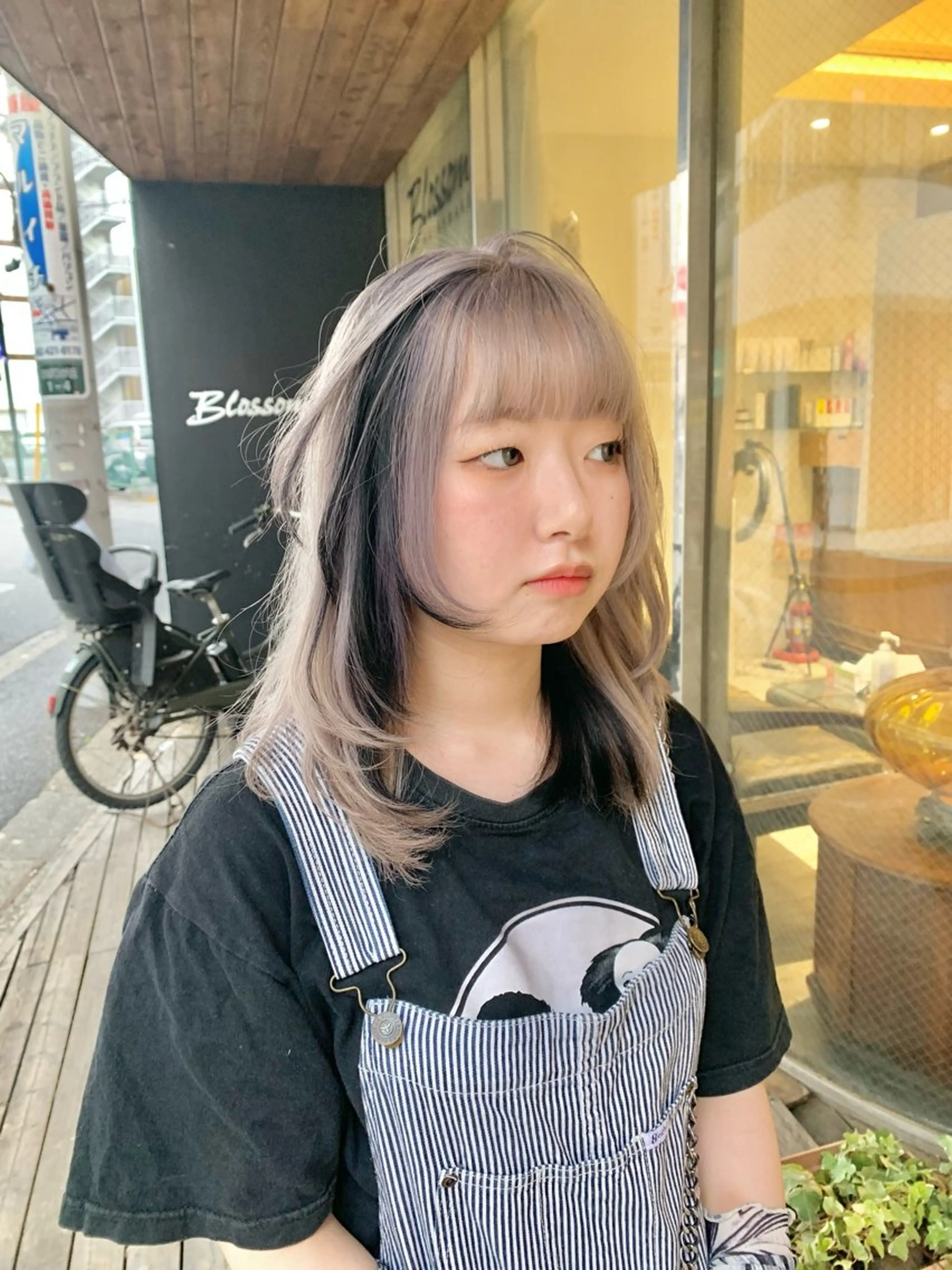 ミディアム カラー バレイヤージュ ブリーチ デザインカラー イヤリングカラー グラデーションカラー ヘアカラー トリートメント ひばりヶ丘美容室 ✂︎藤原珠輝✂︎のヘアスタイル