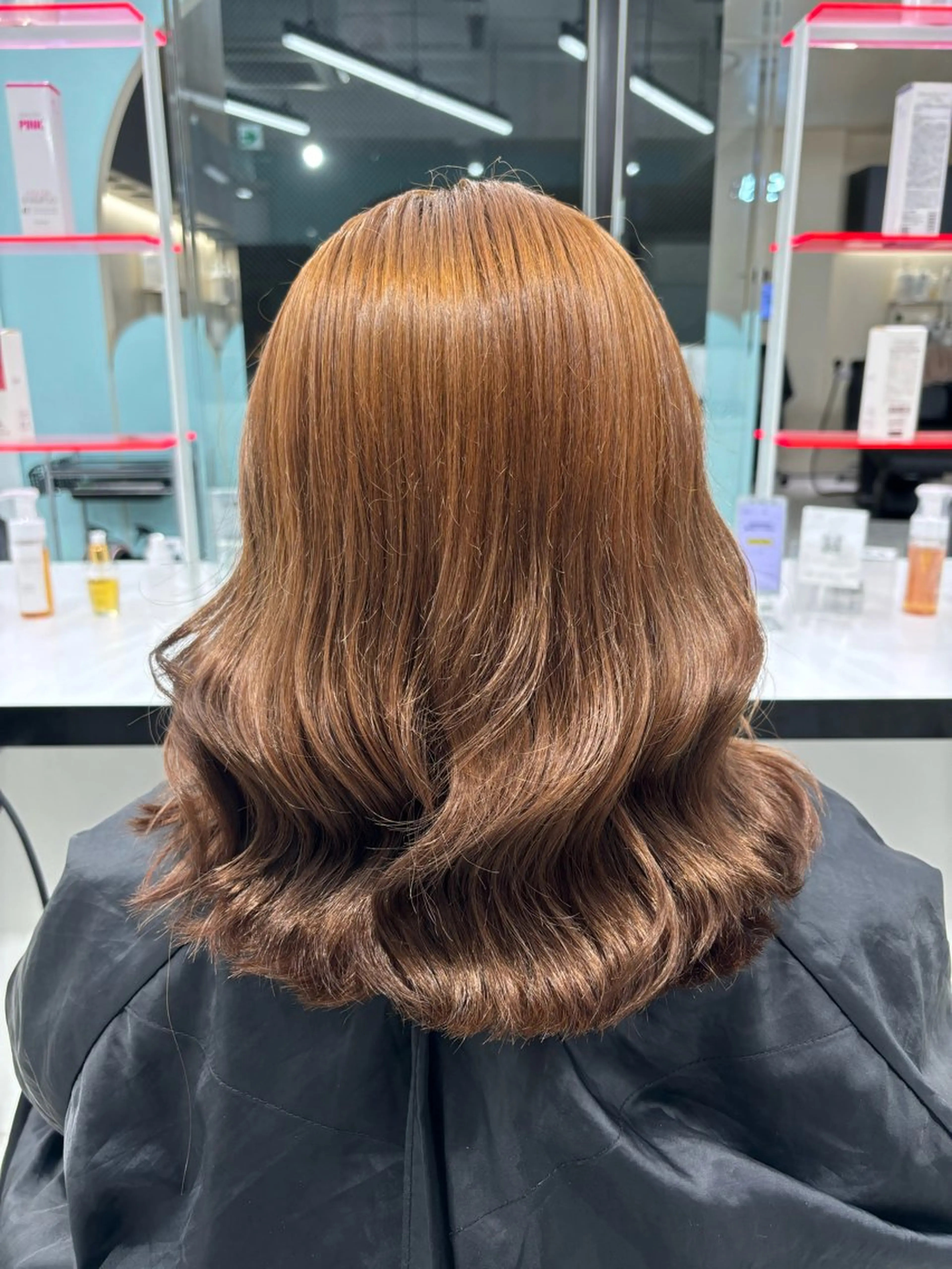 セミロング Wカラー/暖色/べ ージュりく©︎🐝のヘアスタイル