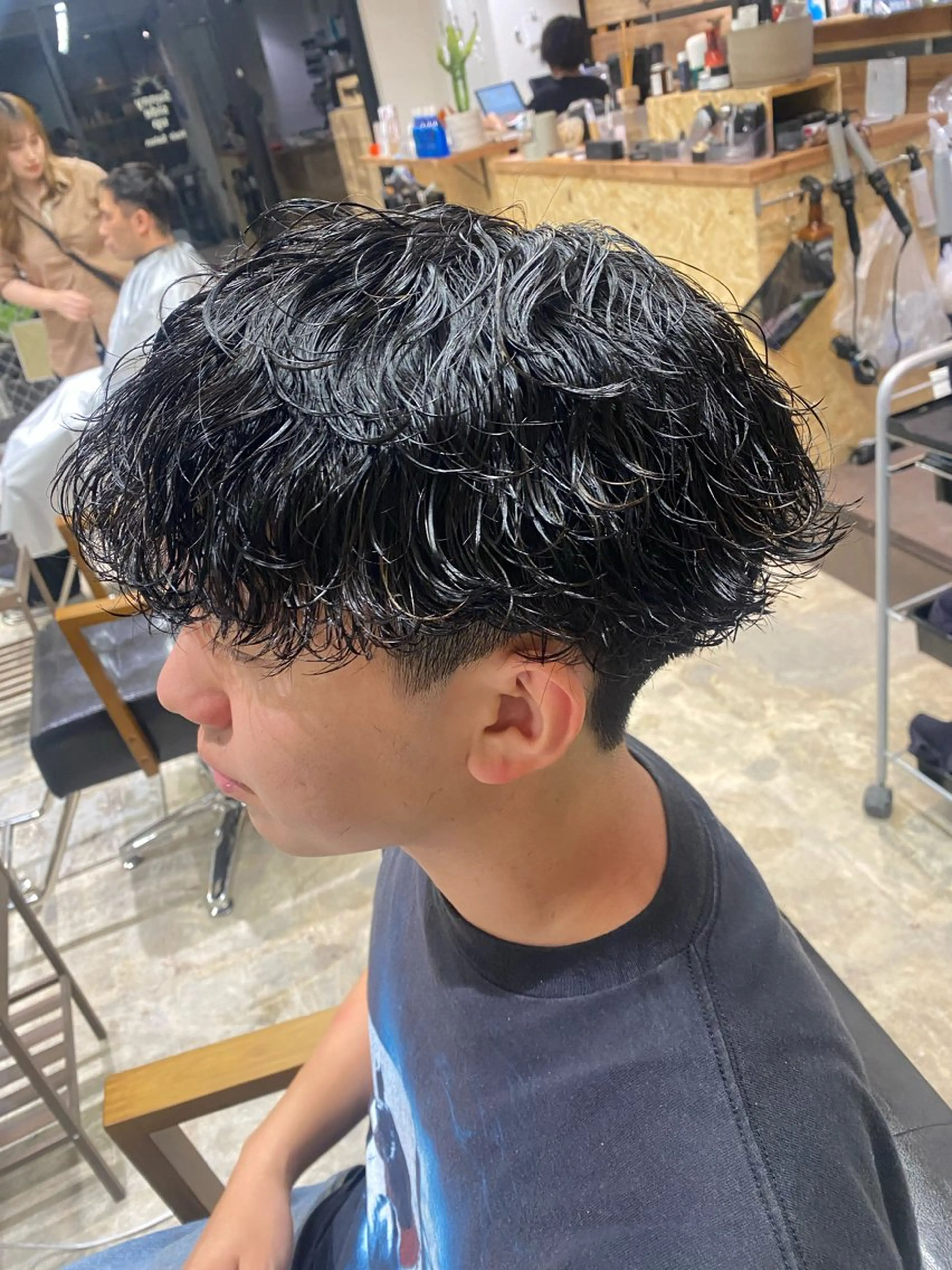 パーマ メンズ メンズパーマ メンズツイストパーマ 波巻きパーマ スパイラルパーマ ツイストパーマ カット パーマ トリートメント 🌴パーマオタク🌴 長谷川　諒佑🌈のヘアスタイル