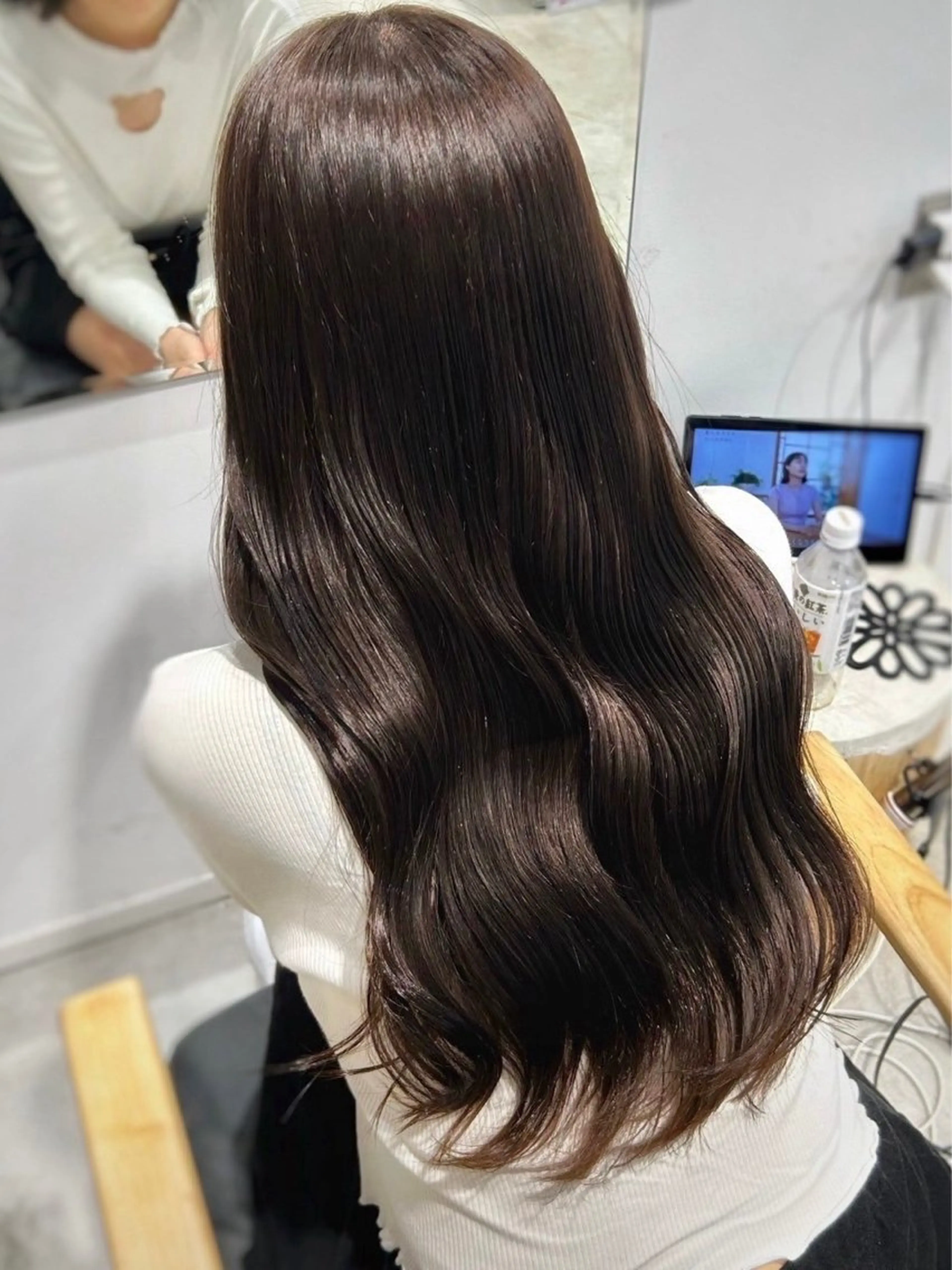 ロング カラー 河合 萌のヘアスタイル