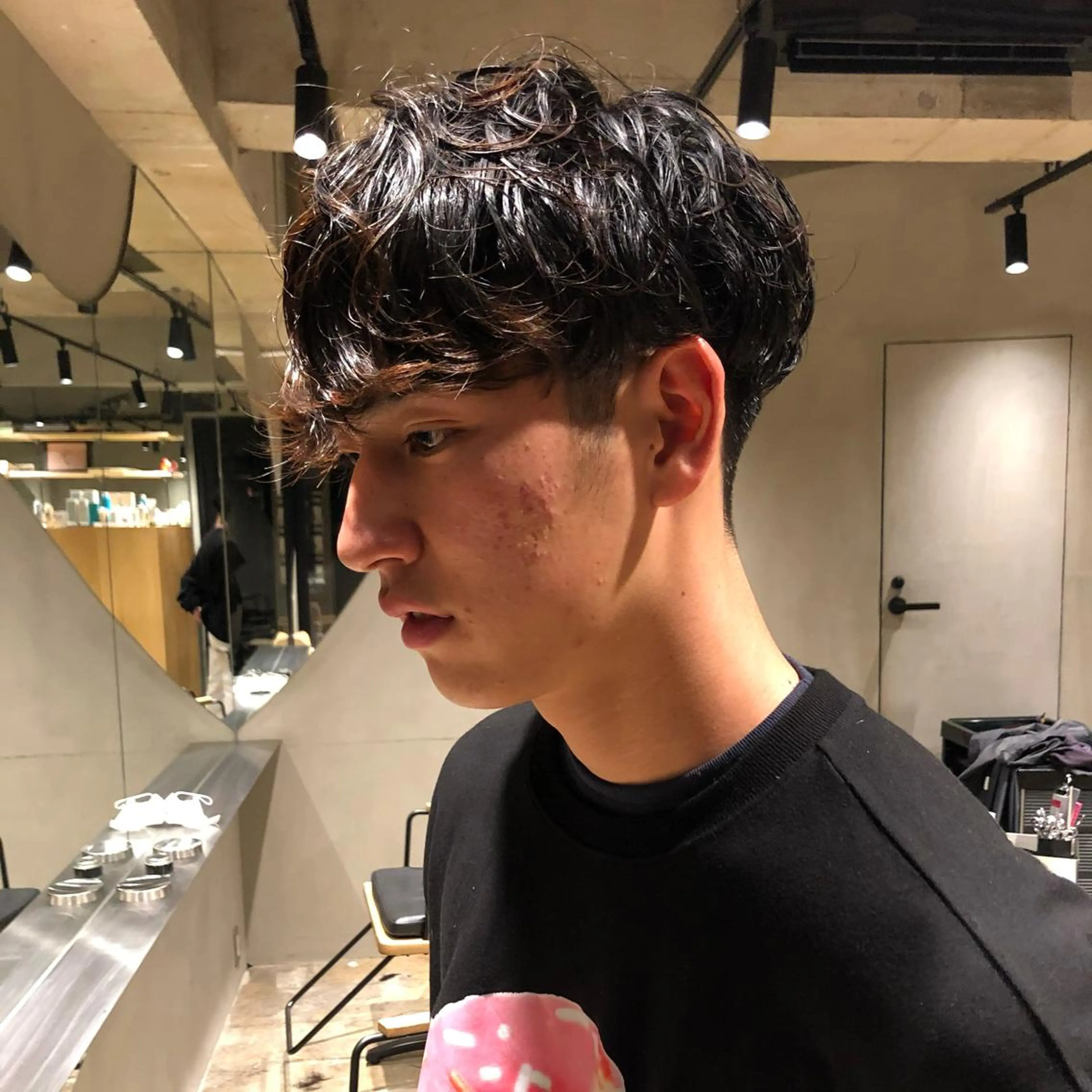 メンズ メンズブリーチ フェードカット メンズハイライト メンズハイトーン メンズインナーカラー カット パーマ 🌈圧倒的デザイン パーマ　関和希のヘアスタイル