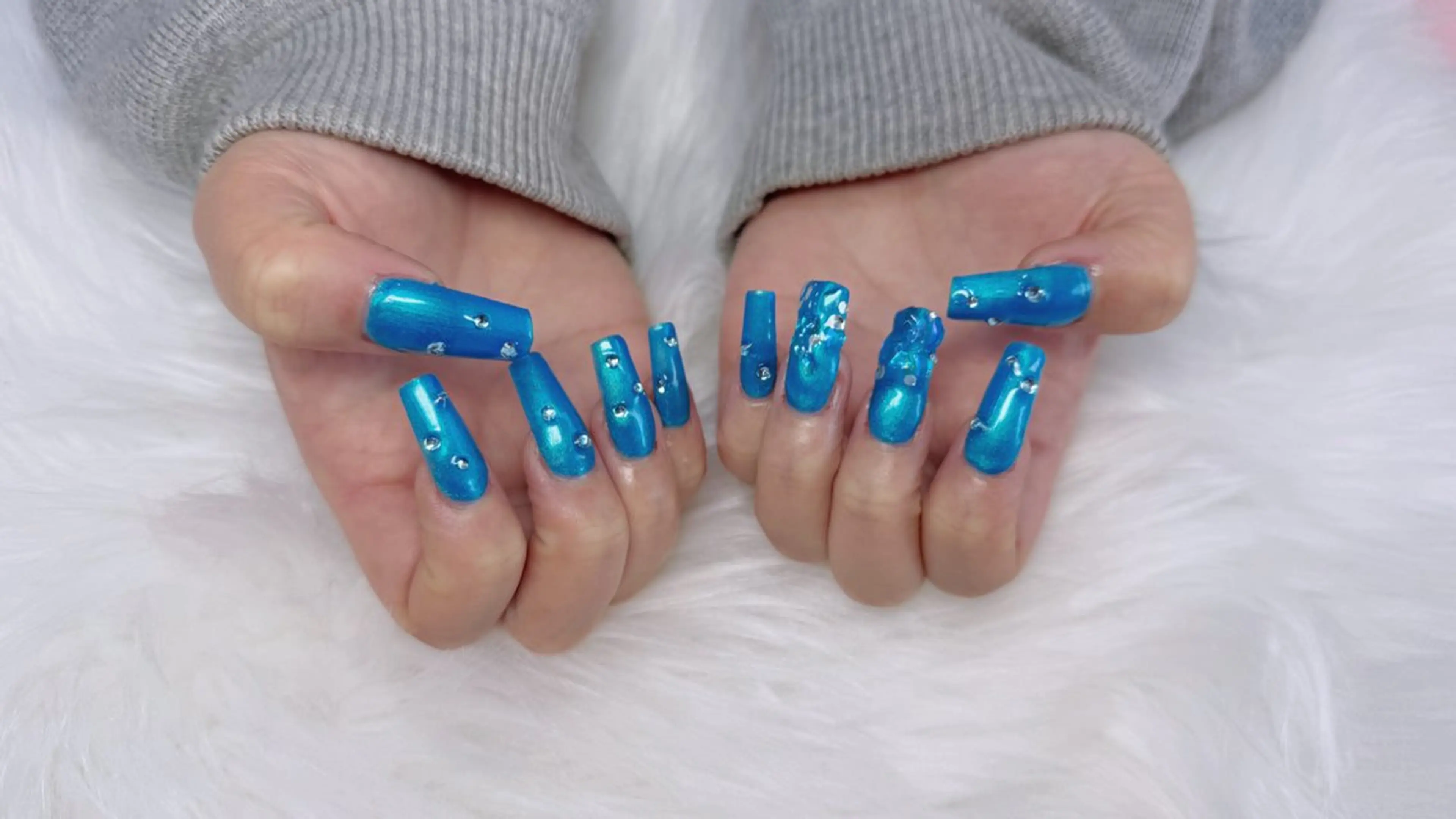 ネイル ハンドネイル ハンドケア 🎀うかん 🎀チップ長さ出しのネイルデザイン
