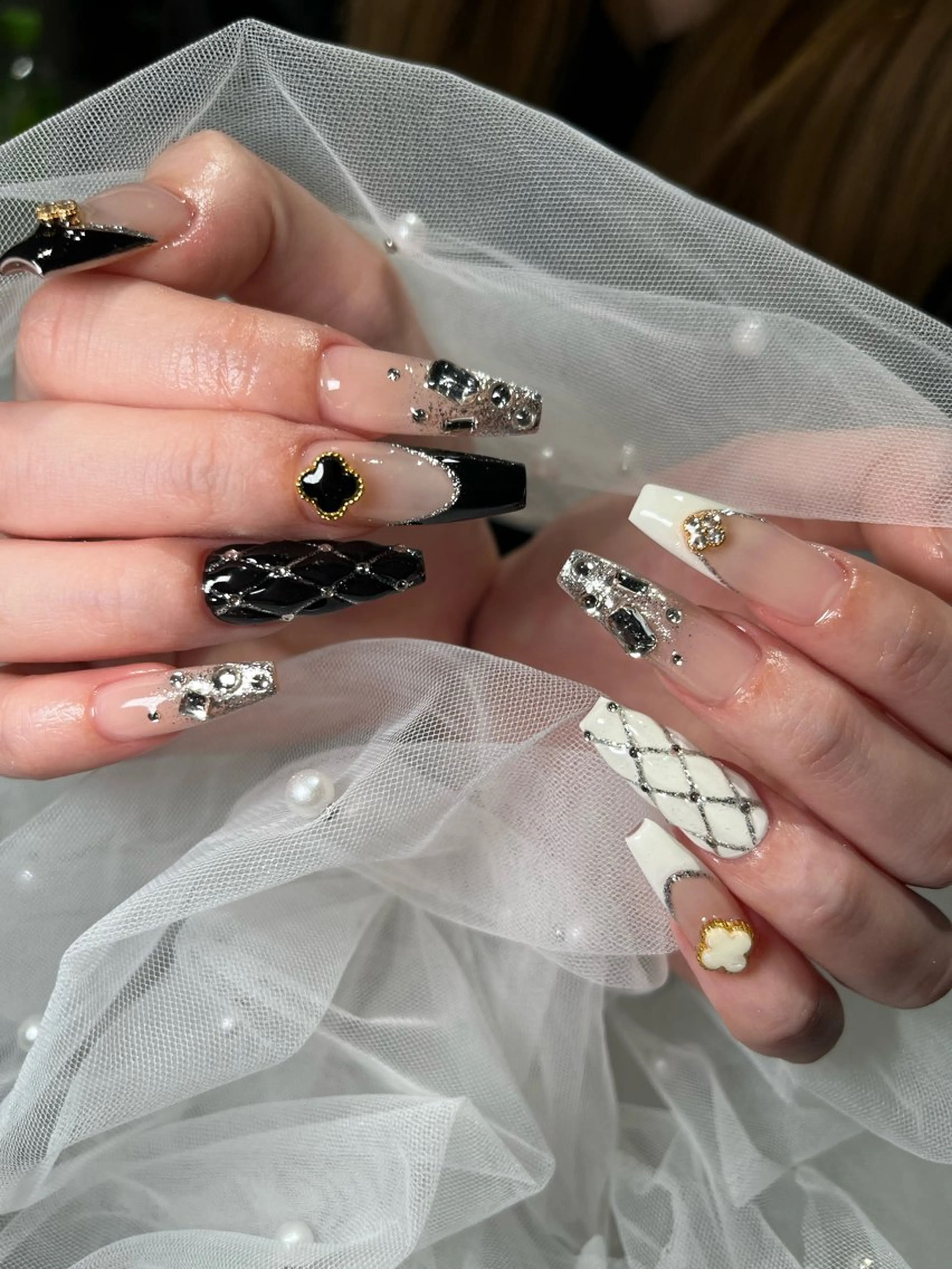 ネイル ハンドネイル NEO Beauty Salon所属・𝐍𝐄𝐎 𝐉𝐔𝐑𝐈のネイルデザイン