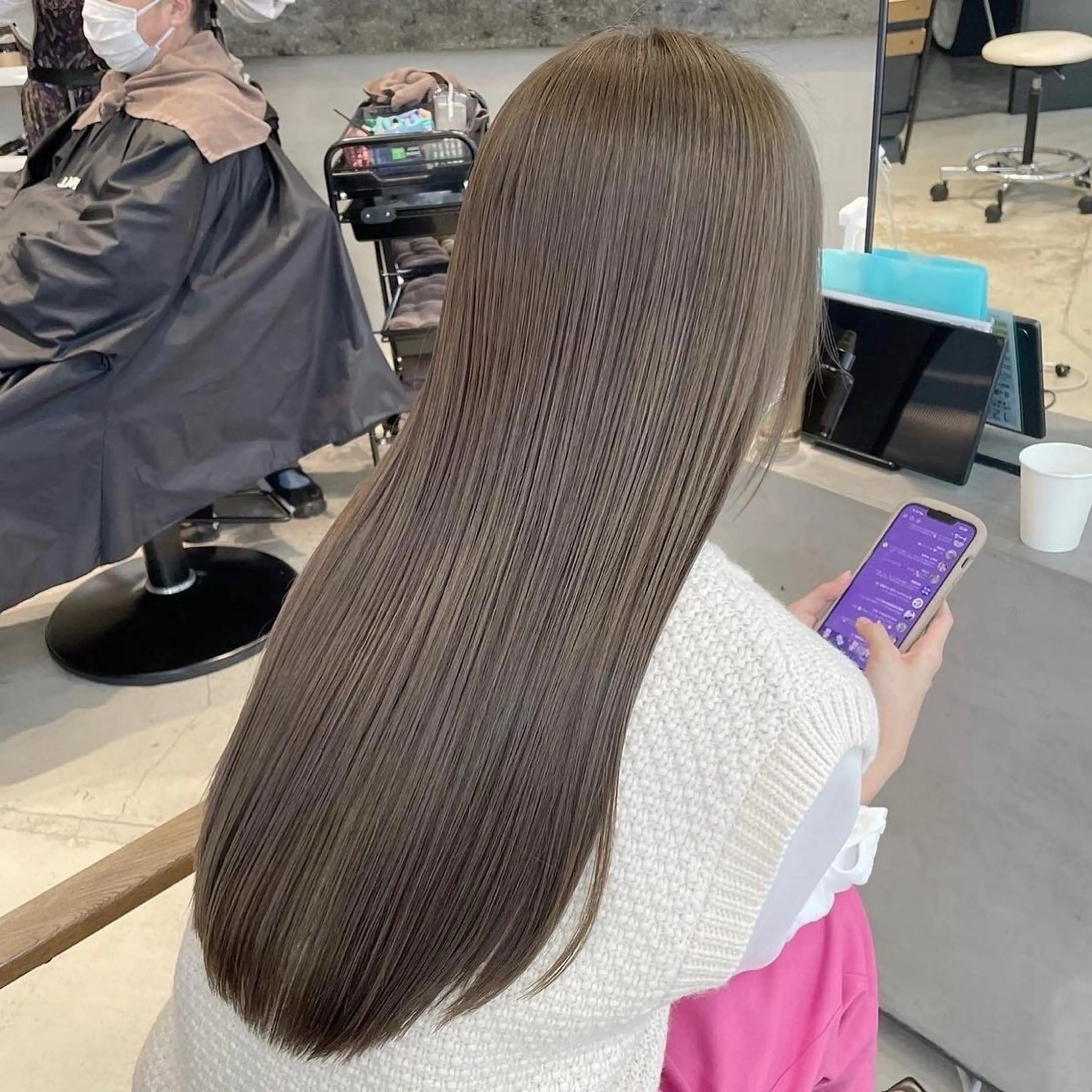 セミロング カラー ベージュカラー ブリーチ ダブルカラー グレージュ イルミナカラー カット ヘアカラー トリートメント SOLUA 岐阜のヘアスタイル