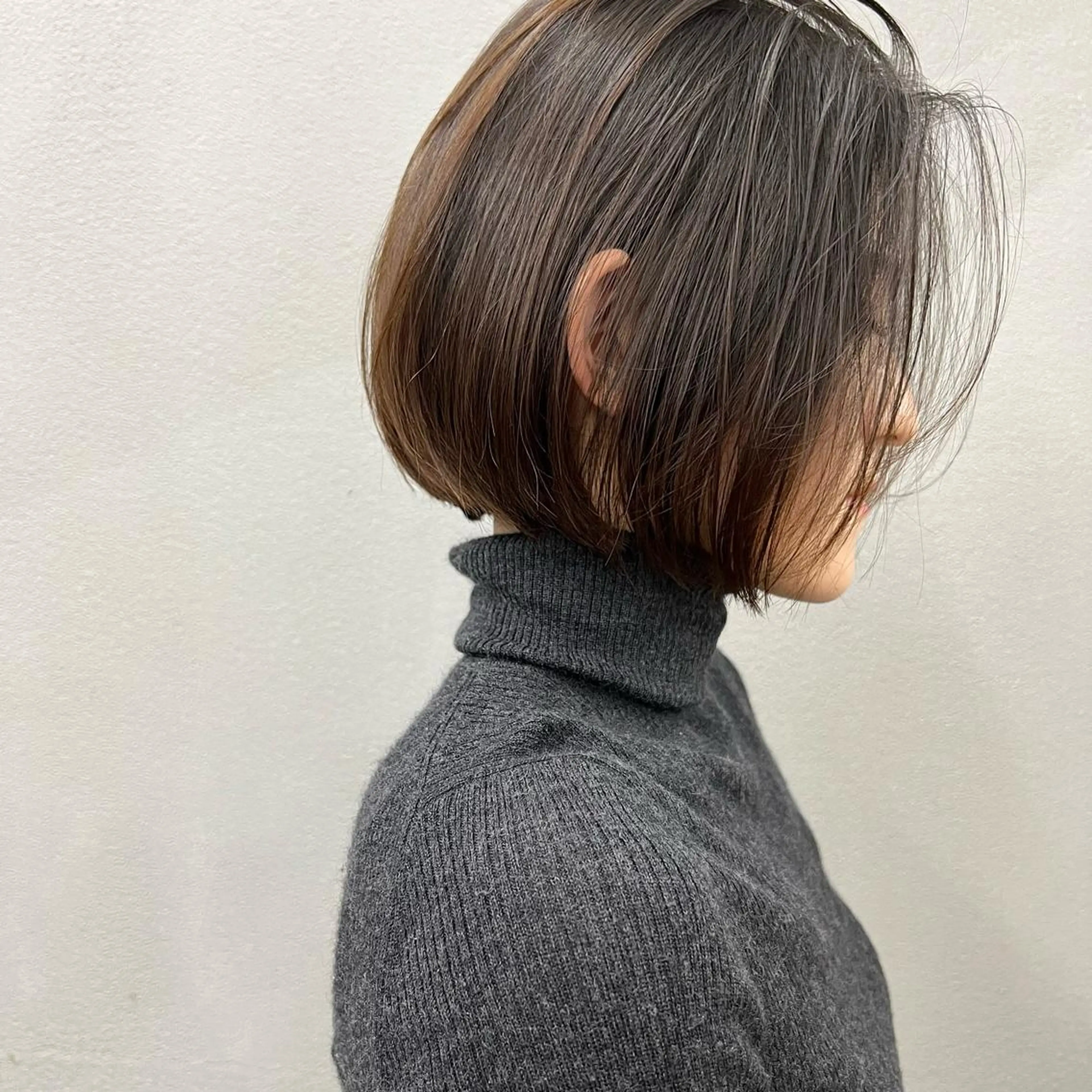 ショート カラー ボブ カット トリートメント お顔まわりカット🌱 emo.村松泉綺のヘアスタイル