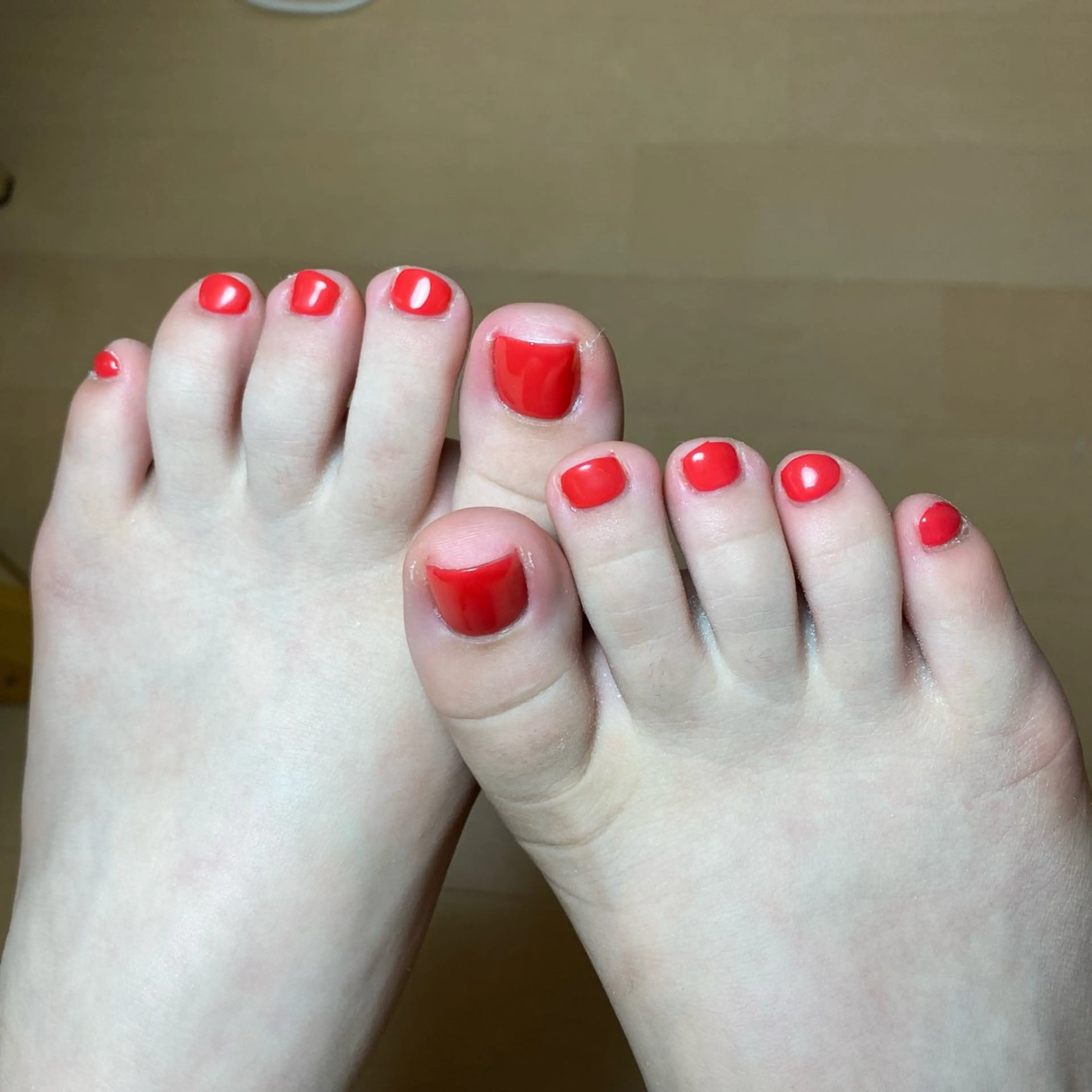 ネイル フットネイル ワンカラーネイル シンプルネイル フットネイル COCO+所属・COCO +のエステ・リラクイメージ