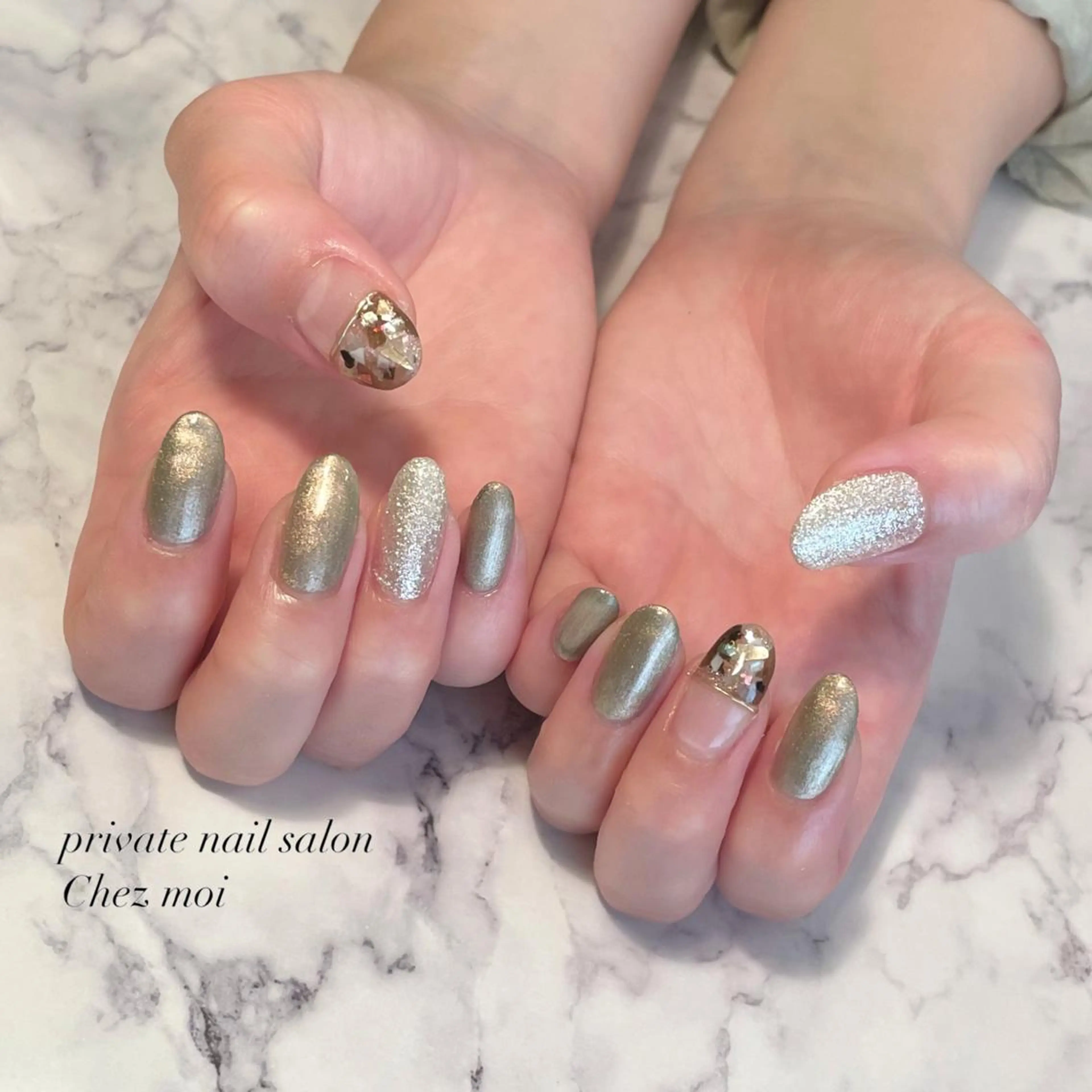 ネイル KOMINE TOMOKOのネイルデザイン