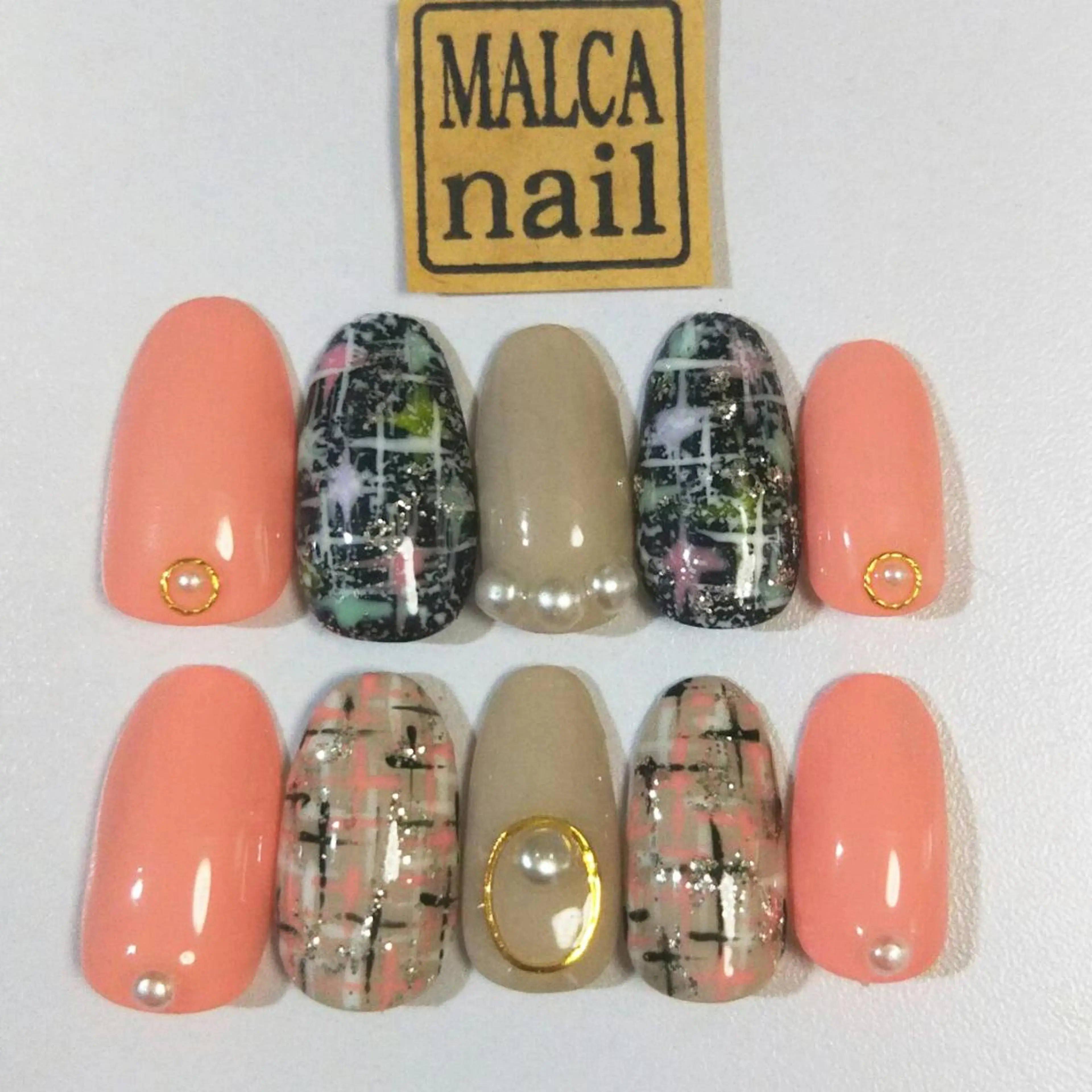 ネイル MALCAnail(マルカネイル)所属・荒木 莉奈のネイルデザイン