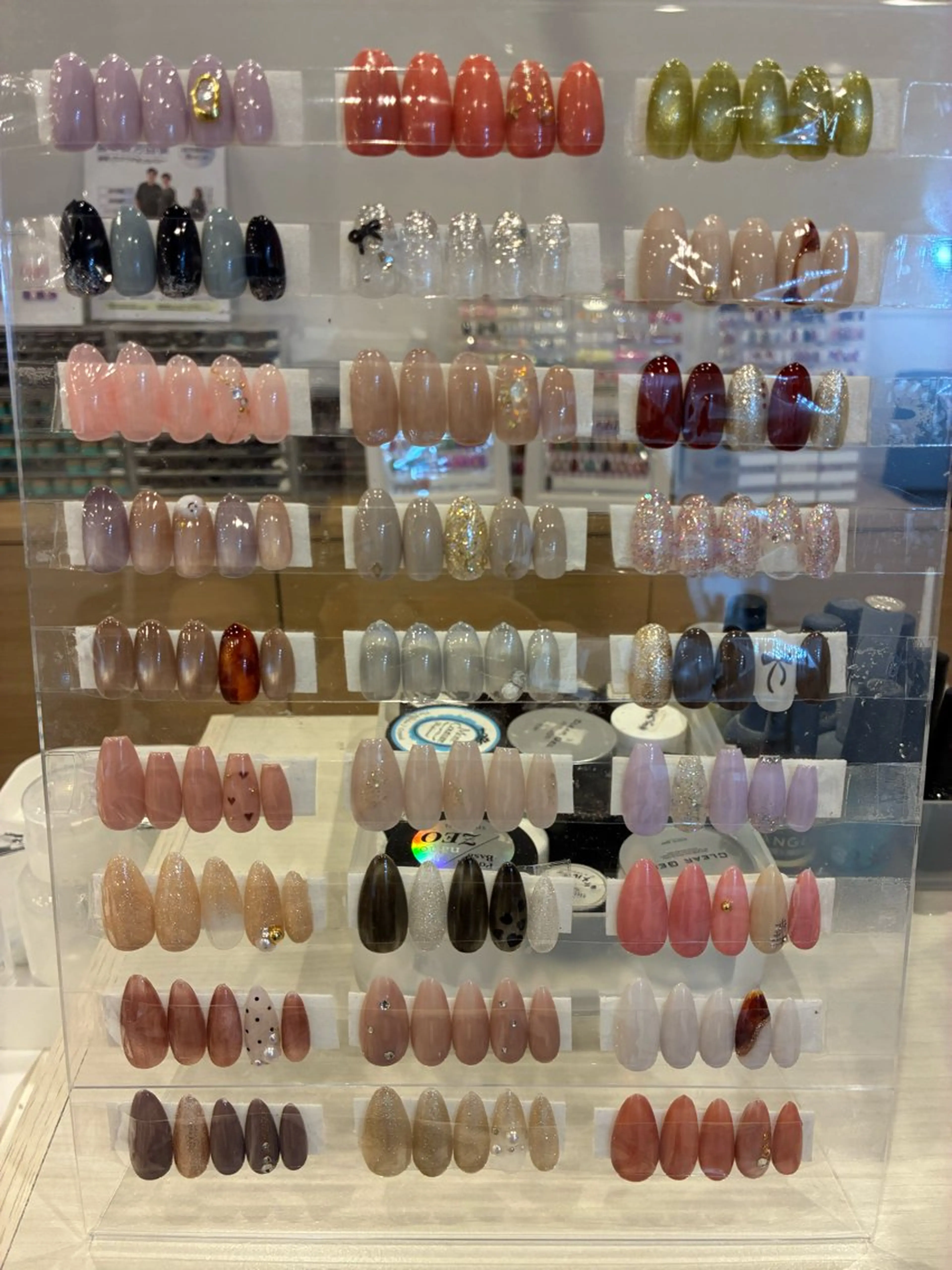 ネイル シンプルネイル beauty MyRA所属・MyRA みゆきのネイルデザイン