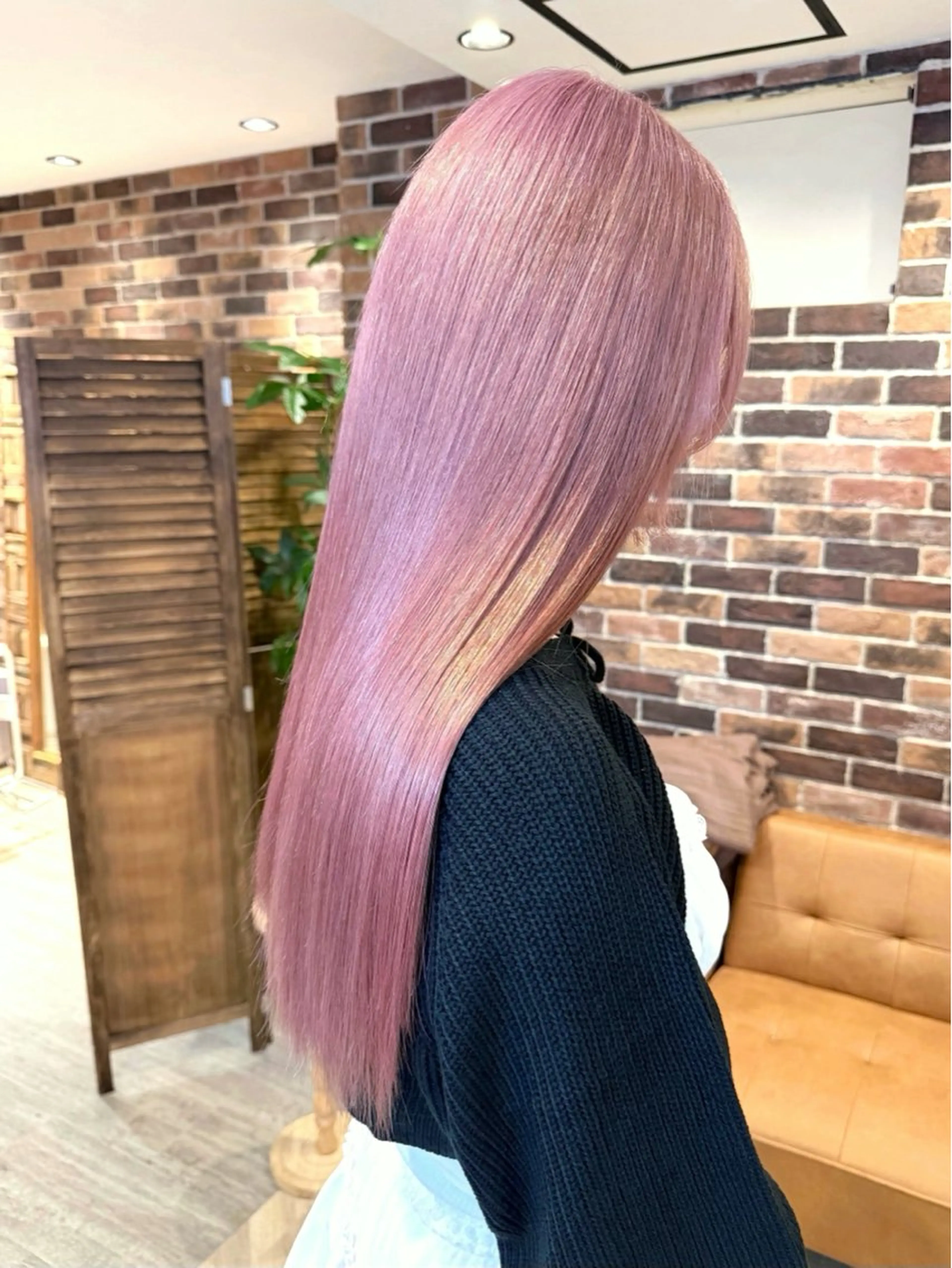 ロング ヘアカラー トリートメント ブリーチ／ ダブルカラー／ＲＹＯのヘアスタイル