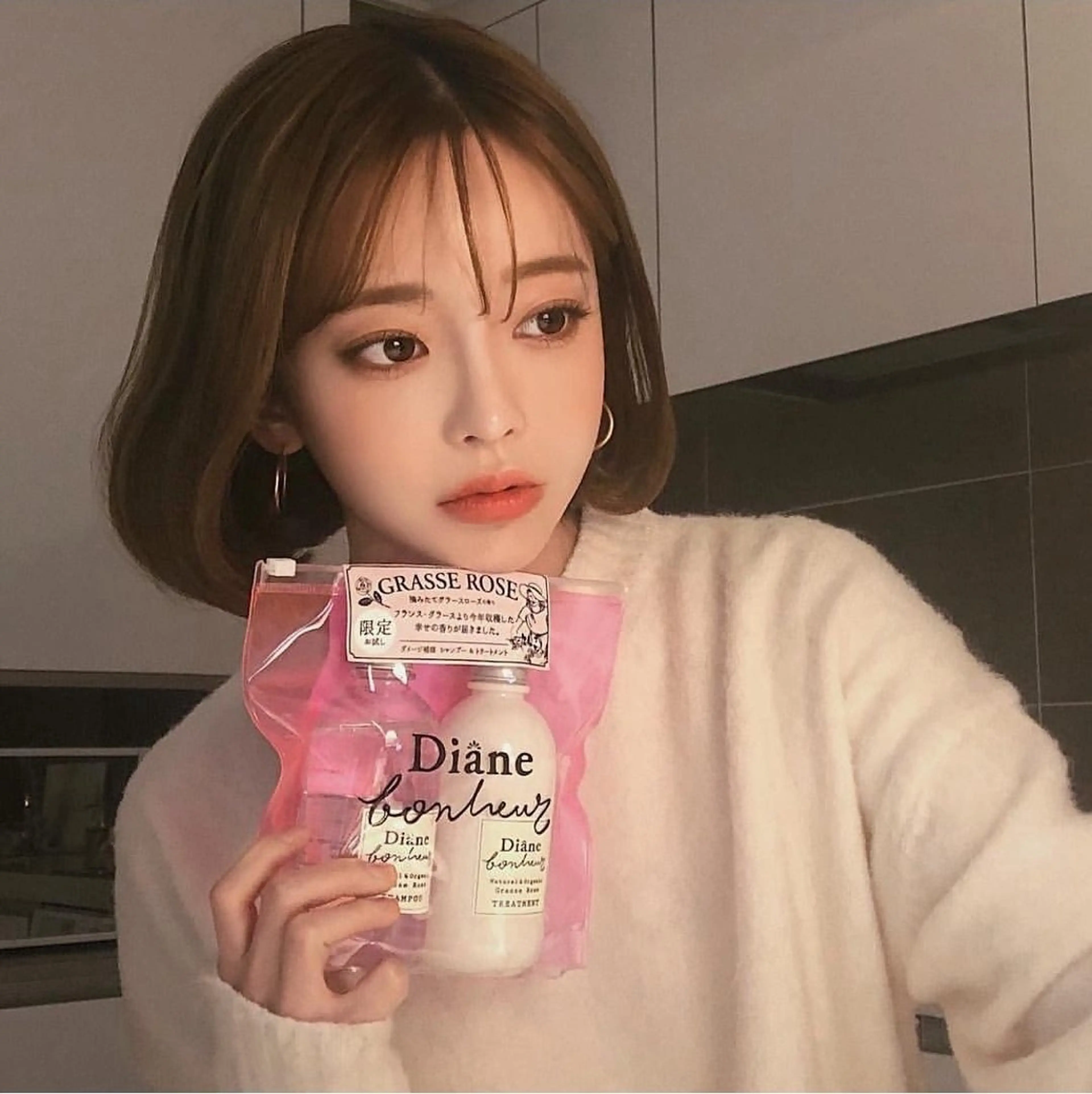 ショート カラー カット ヘアカラー トリートメント 莉乃/縮毛矯正/髪質 改善/艶カラーのヘアスタイル