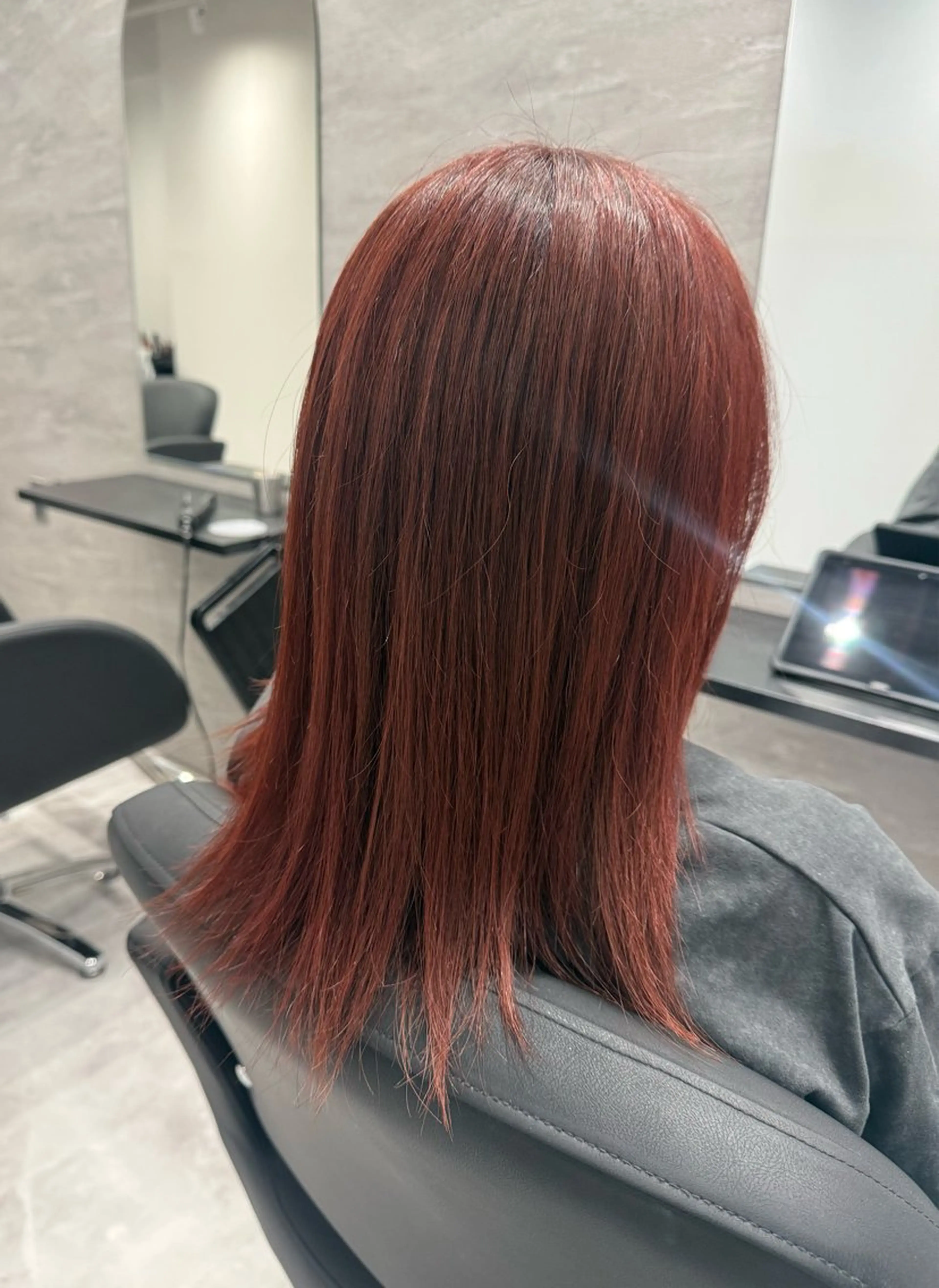 ミディアム カラー レッドカラー おおえ しいなのヘアスタイル