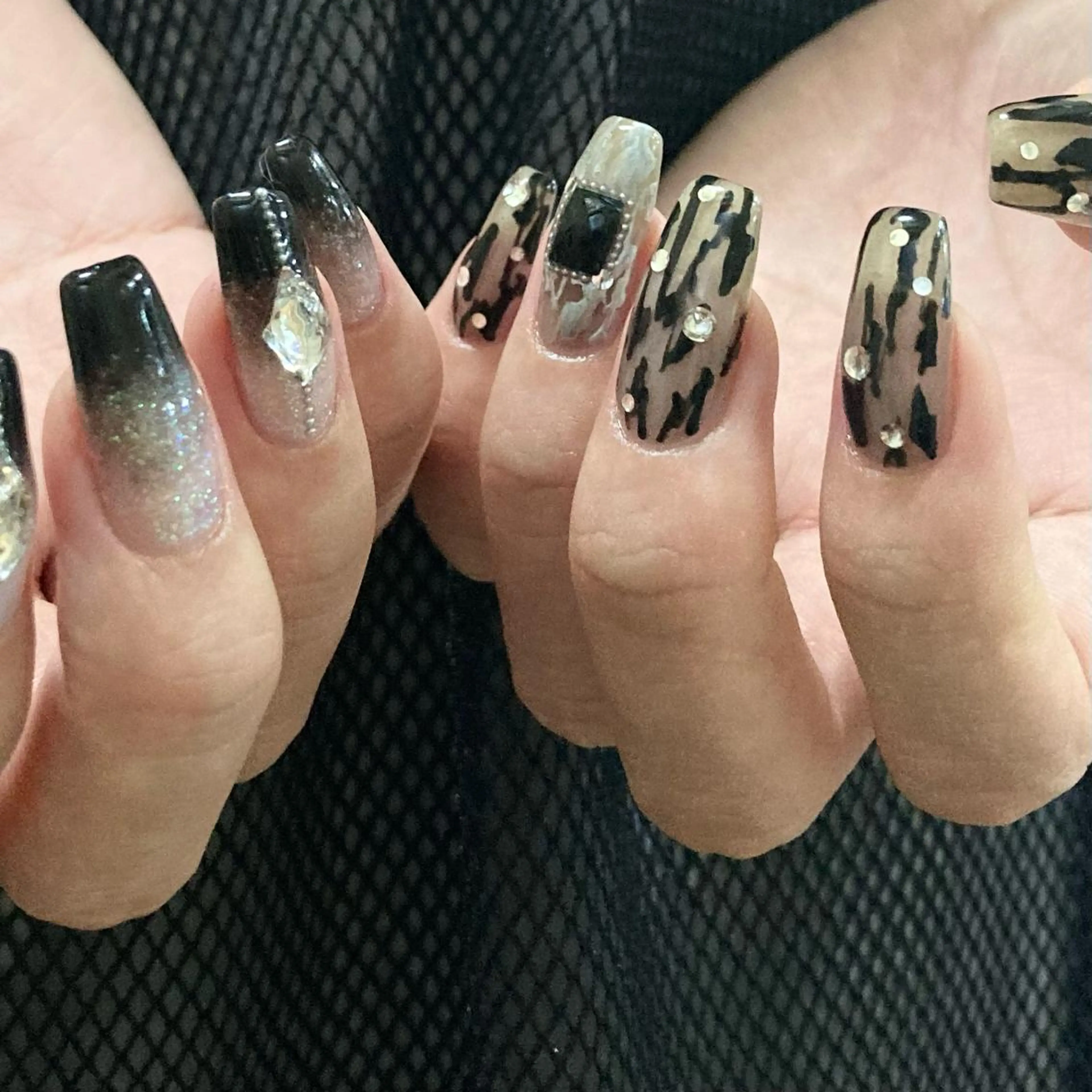 ネイル ロングネイル ハンドネイル フットネイル kana/モード ・グランジ໒꒱のネイルデザイン