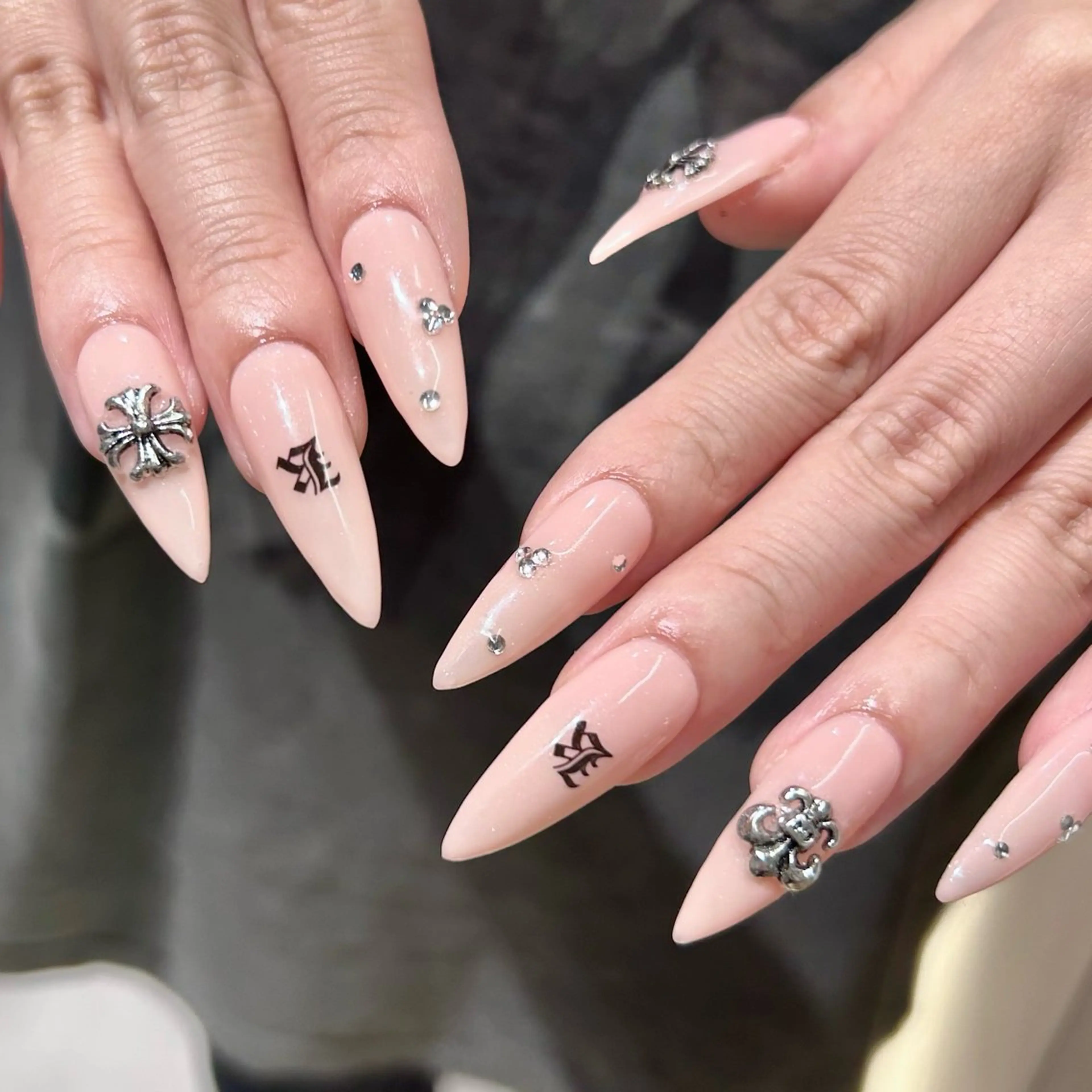 ネイル ハンドネイル 🎀白石 ミク🎀のネイルデザイン