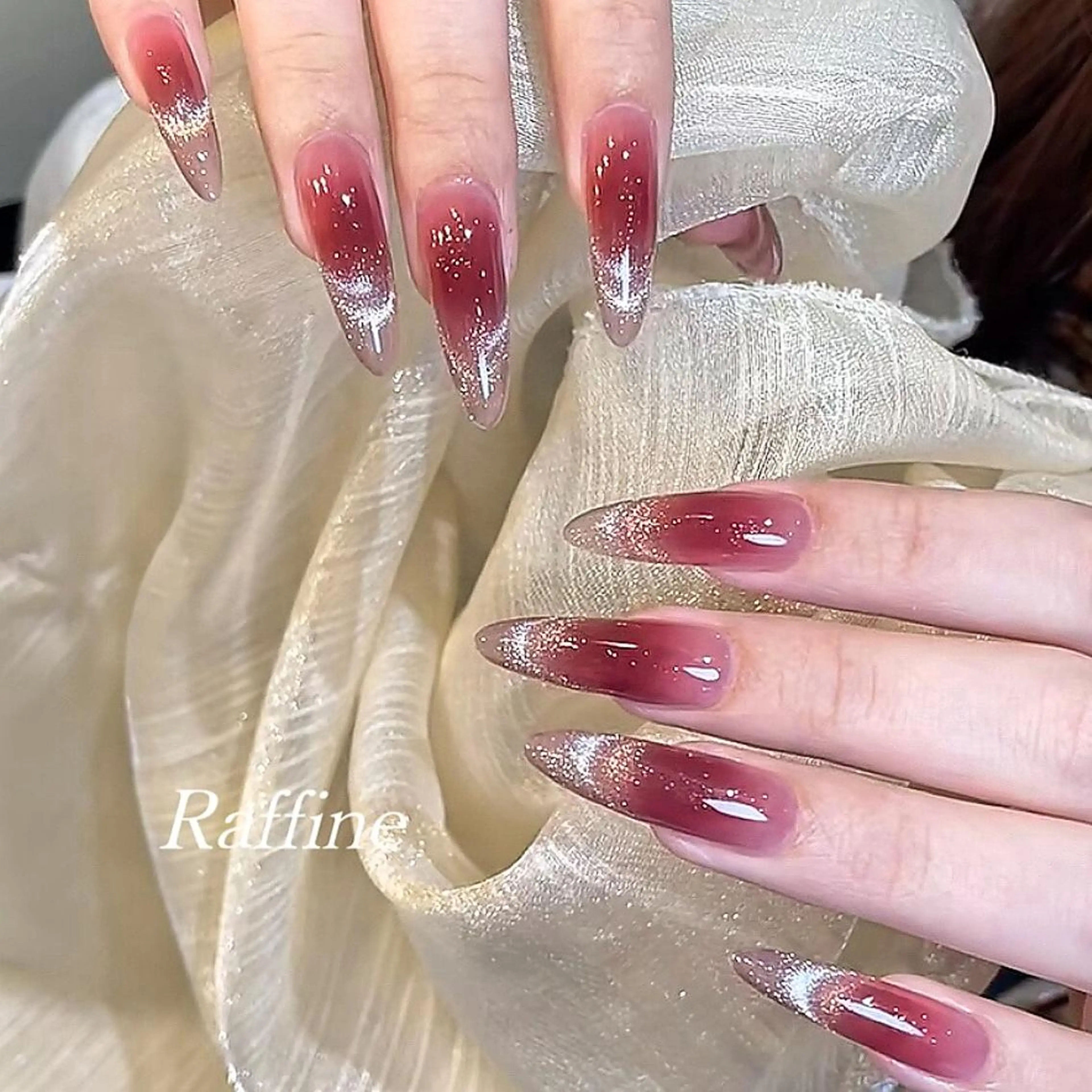 ネイル ハンドネイル RAFFINE 月🦋🩵のネイルデザイン