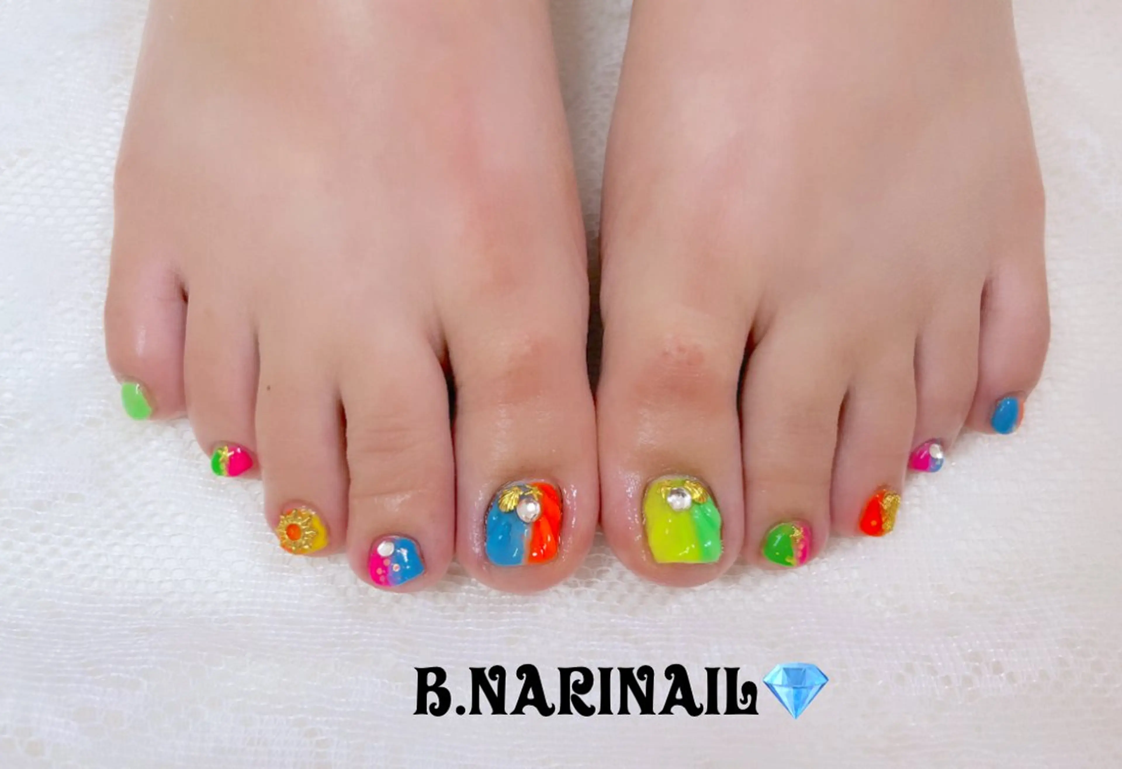 ネイル フットネイル ハンドケア b.nari nailのネイルデザイン