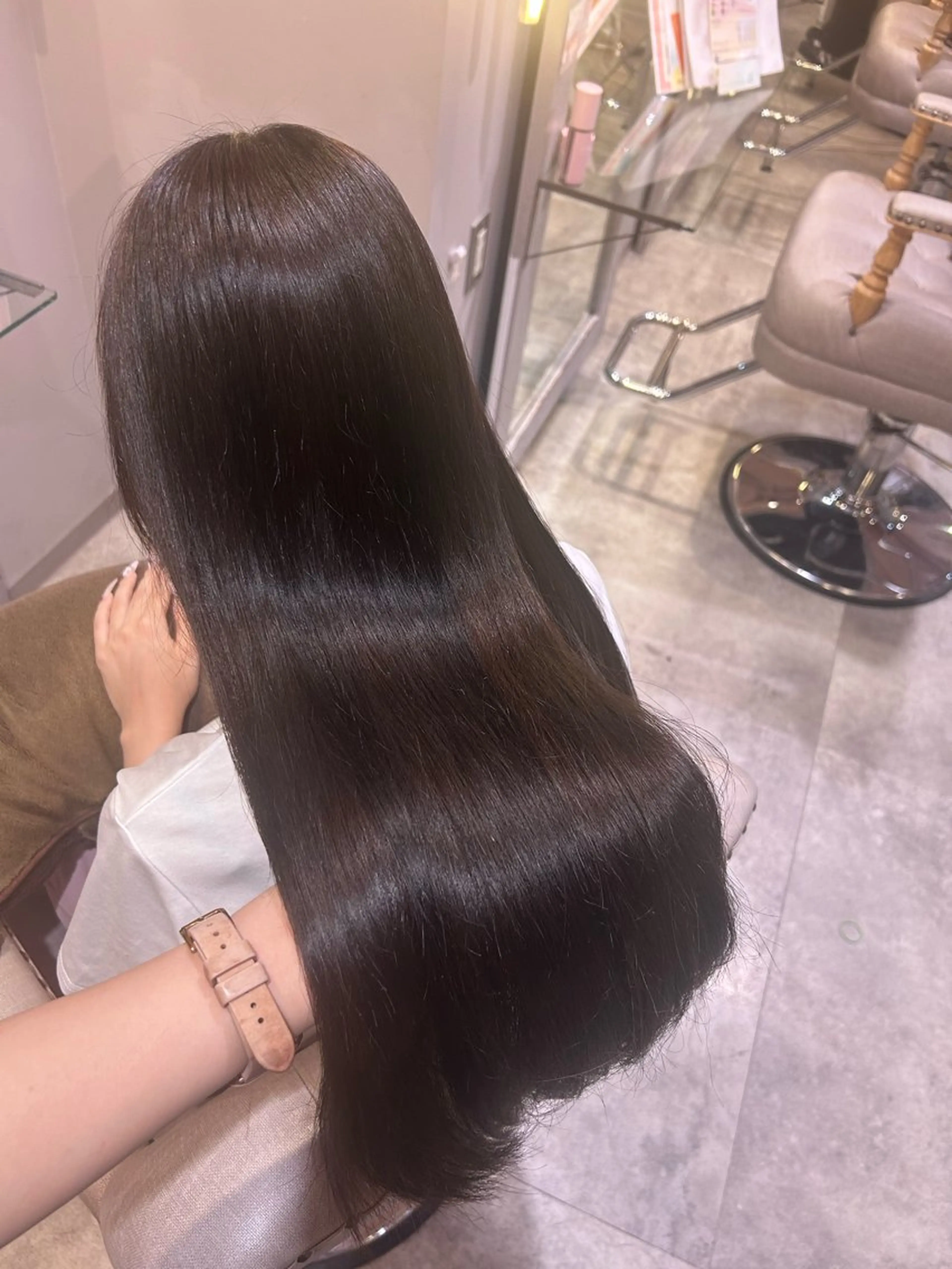 ロング カラー ヘアカラー トリートメント 🤍ふんわりアイドル カラー🎀Rio🪽のヘアスタイル