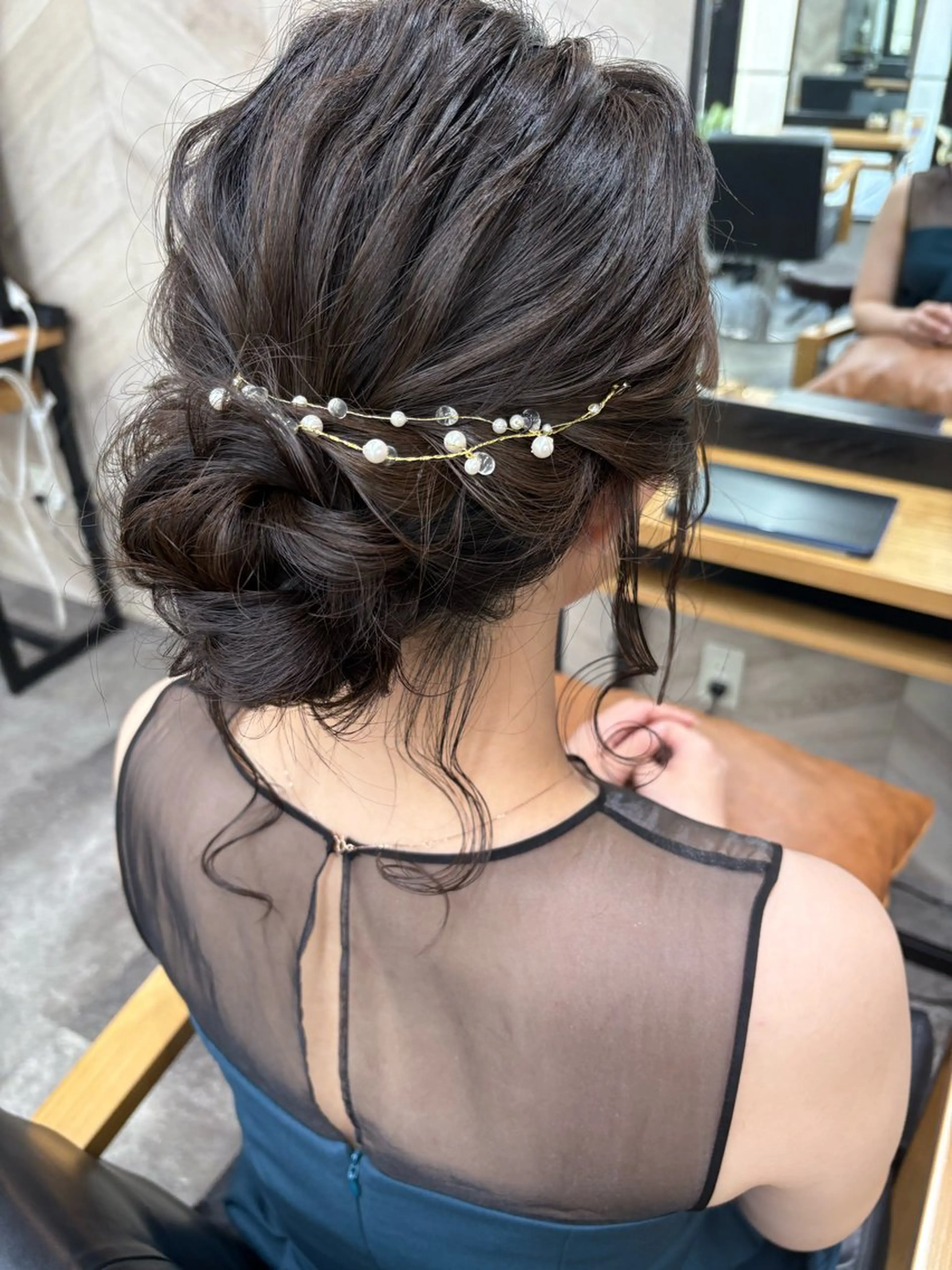 セミロング ヘアアレンジ ヘアセット 飯塚 沙衣のヘアスタイル