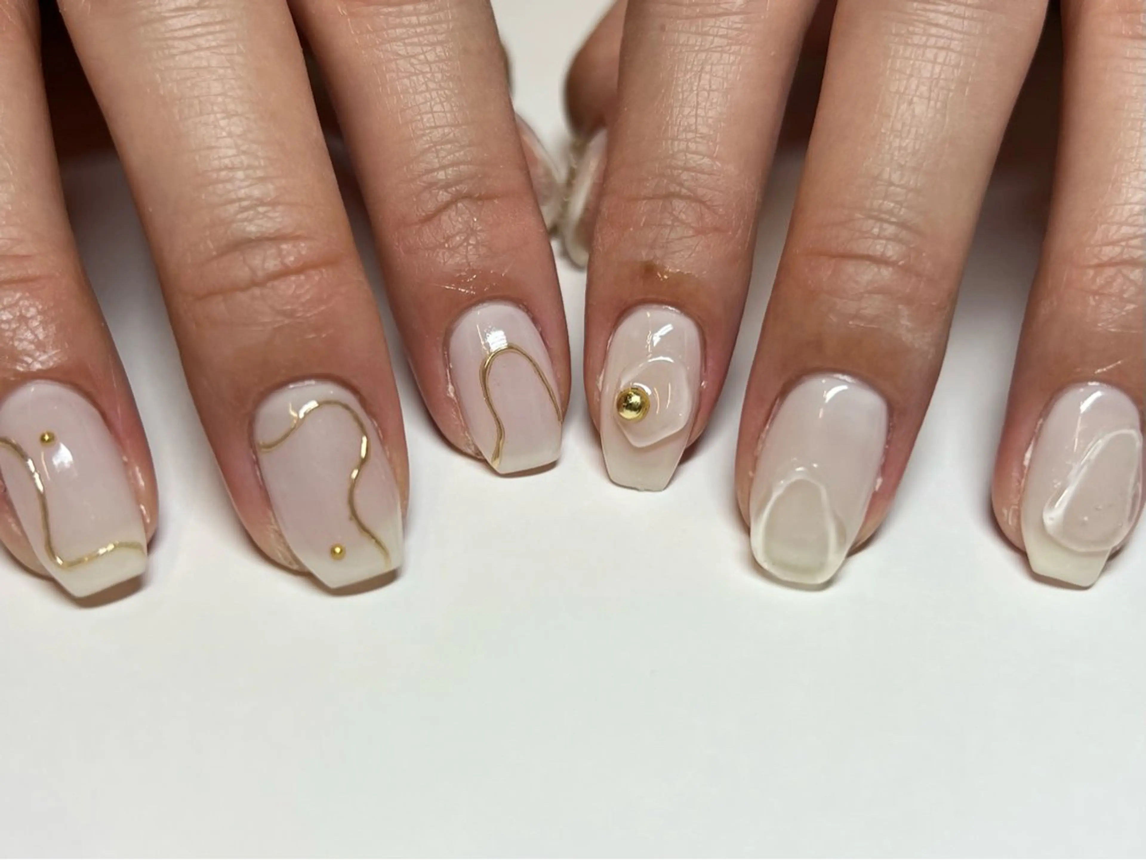 ネイル neroli スタッフのネイルデザイン