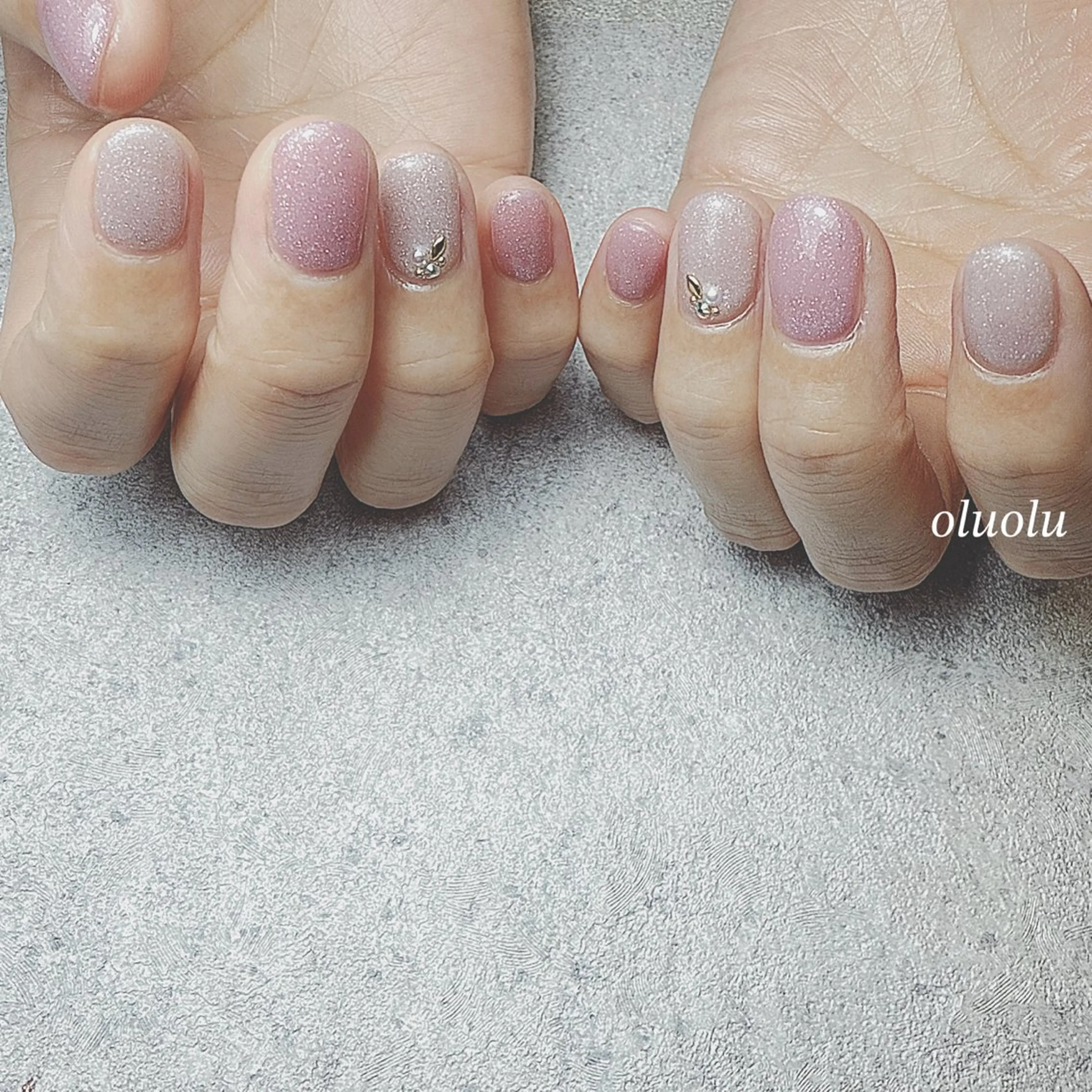 ネイル アートネイル フットネイル オフィスネイル ピンク ショートネイル ハンドネイル 大村 紬華のネイルデザイン