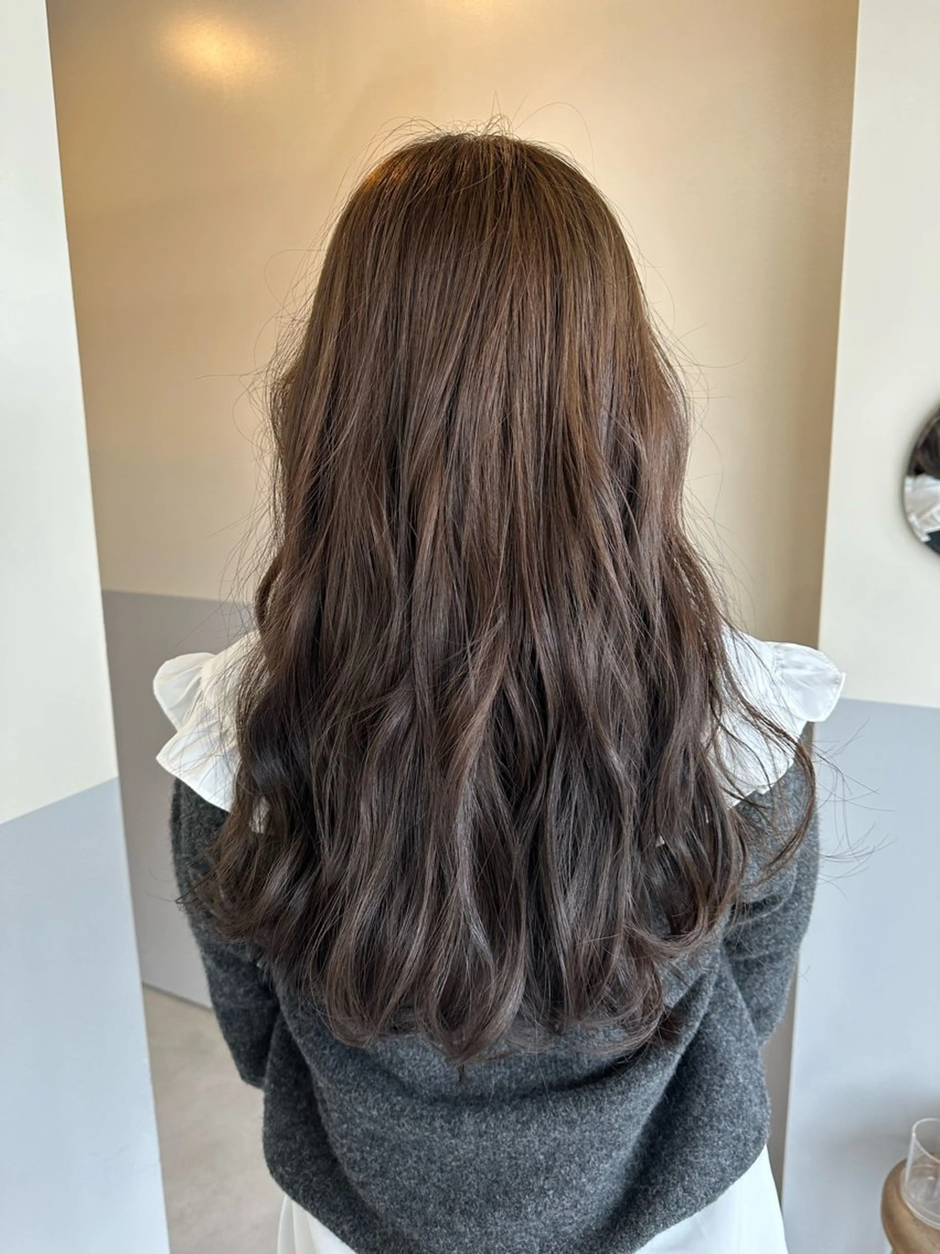 ロング カラー ベージュカラー オリーブベージュ 三浦 彩那のヘアスタイル