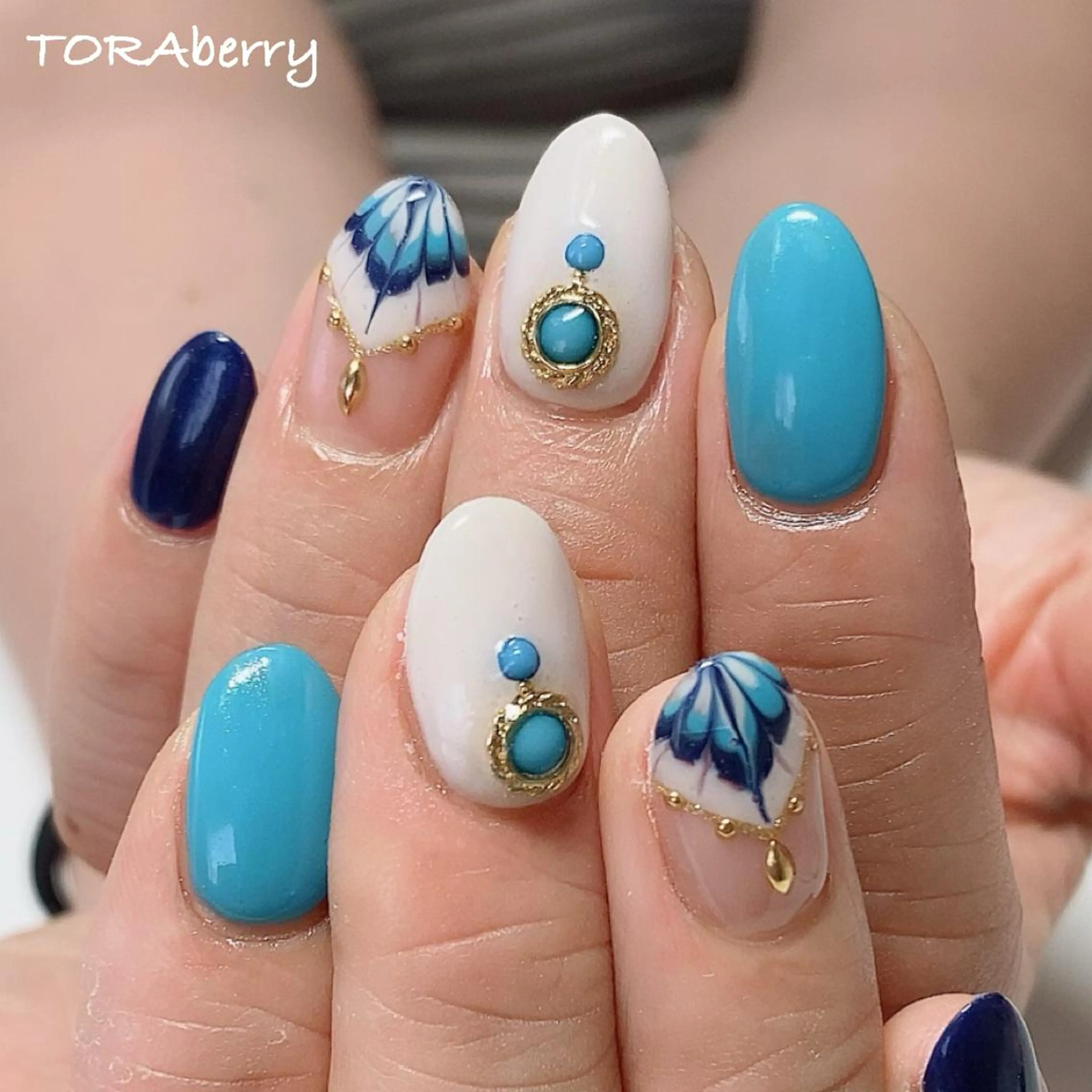 ネイル ピーコックネイル ハンドネイル ネイリスト なつみのネイルデザイン