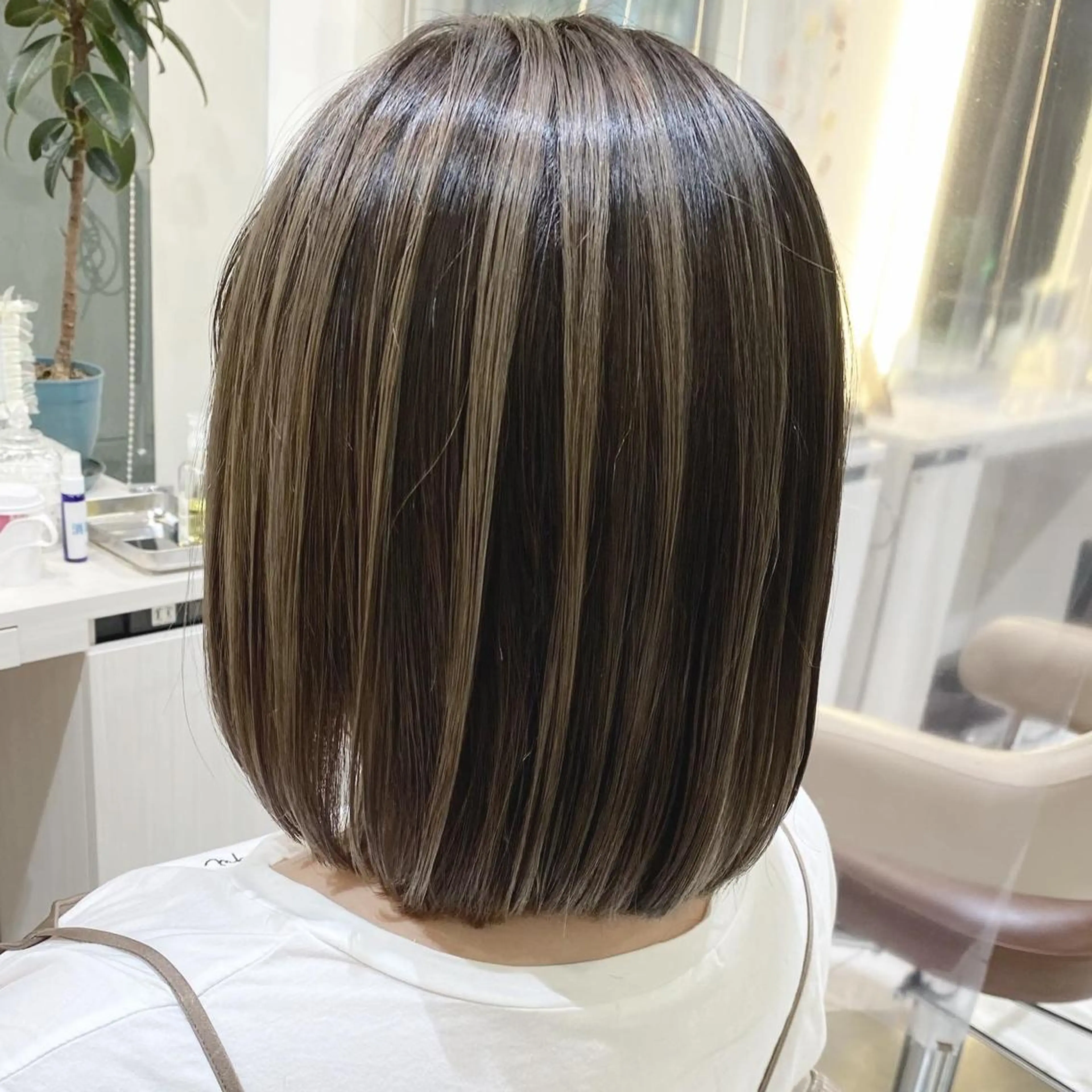 ミディアム カラー バレイヤージュ 髪質改善 レイヤーカット カット ヘアカラー トリートメント 山崎俊輔/髪質改善 /バレイヤージュのヘアスタイル