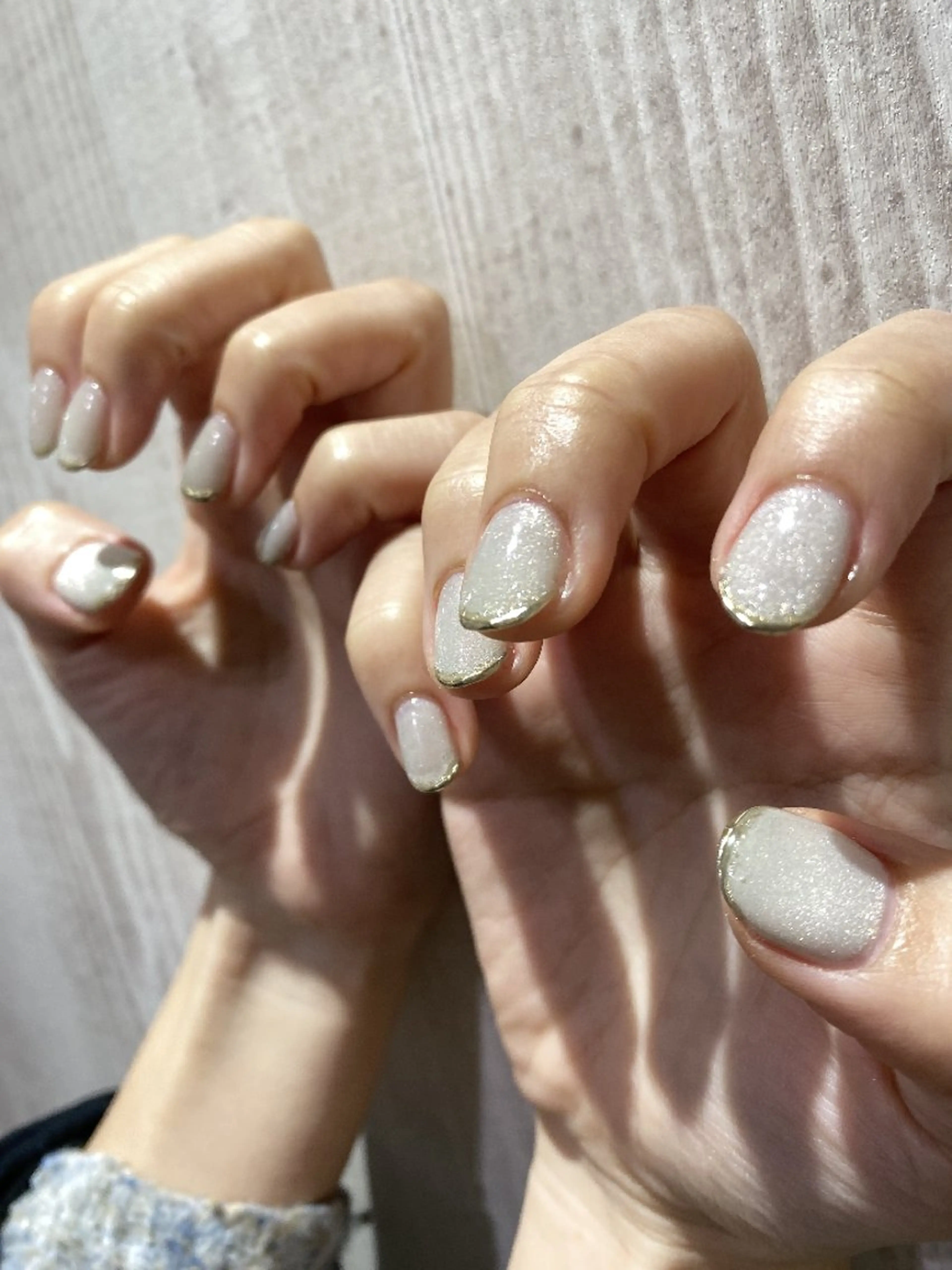 ネイル ゴールド ミラーネイル ハンドネイル 5日16時マグネット 4980円❣️のネイルデザイン
