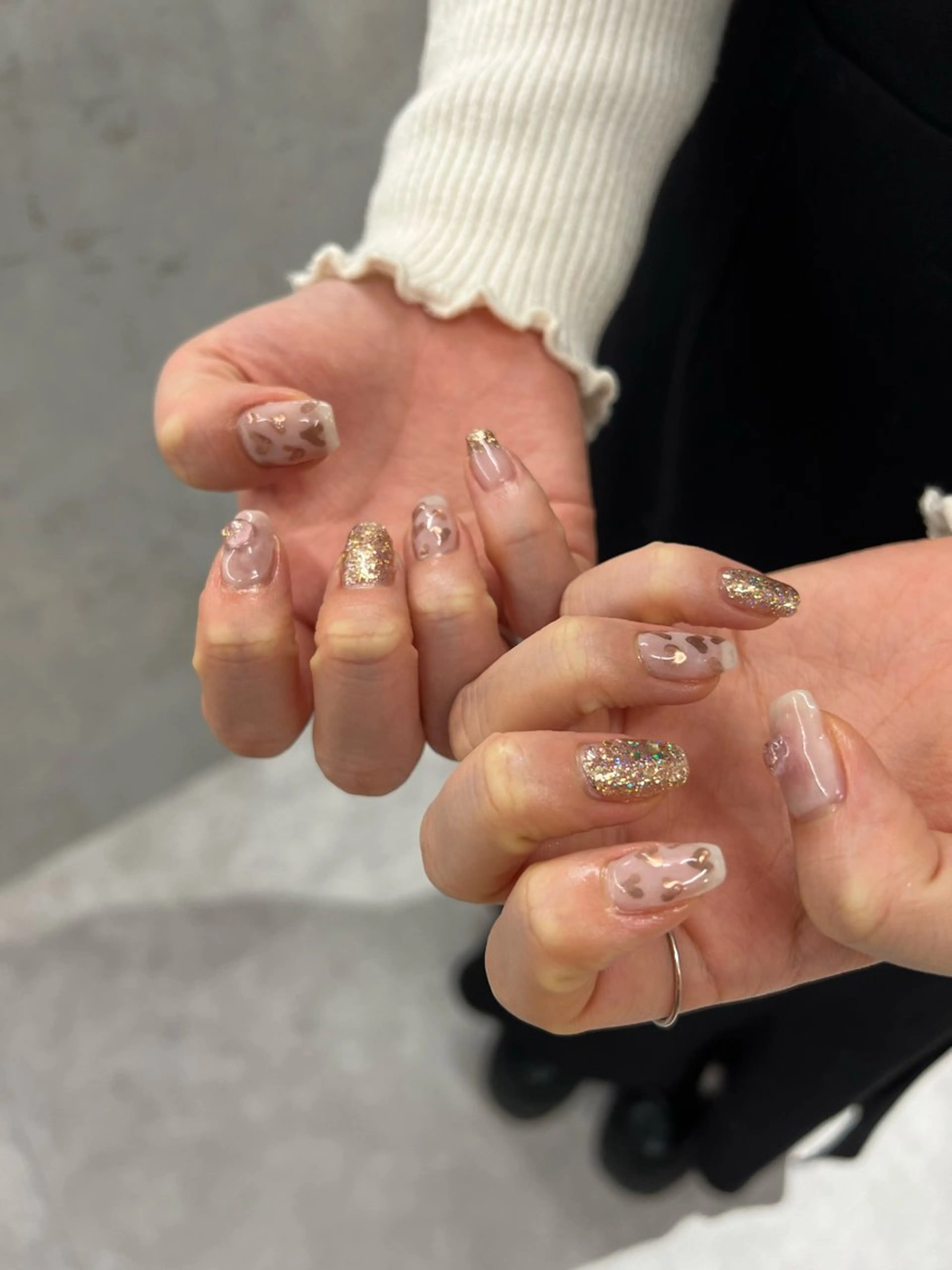 ネイル ブラウン ハート キラキラネイル ラメ(グリッター) ミラーネイル ハンドネイル ハンドケア Bana_ Nailのネイルデザイン