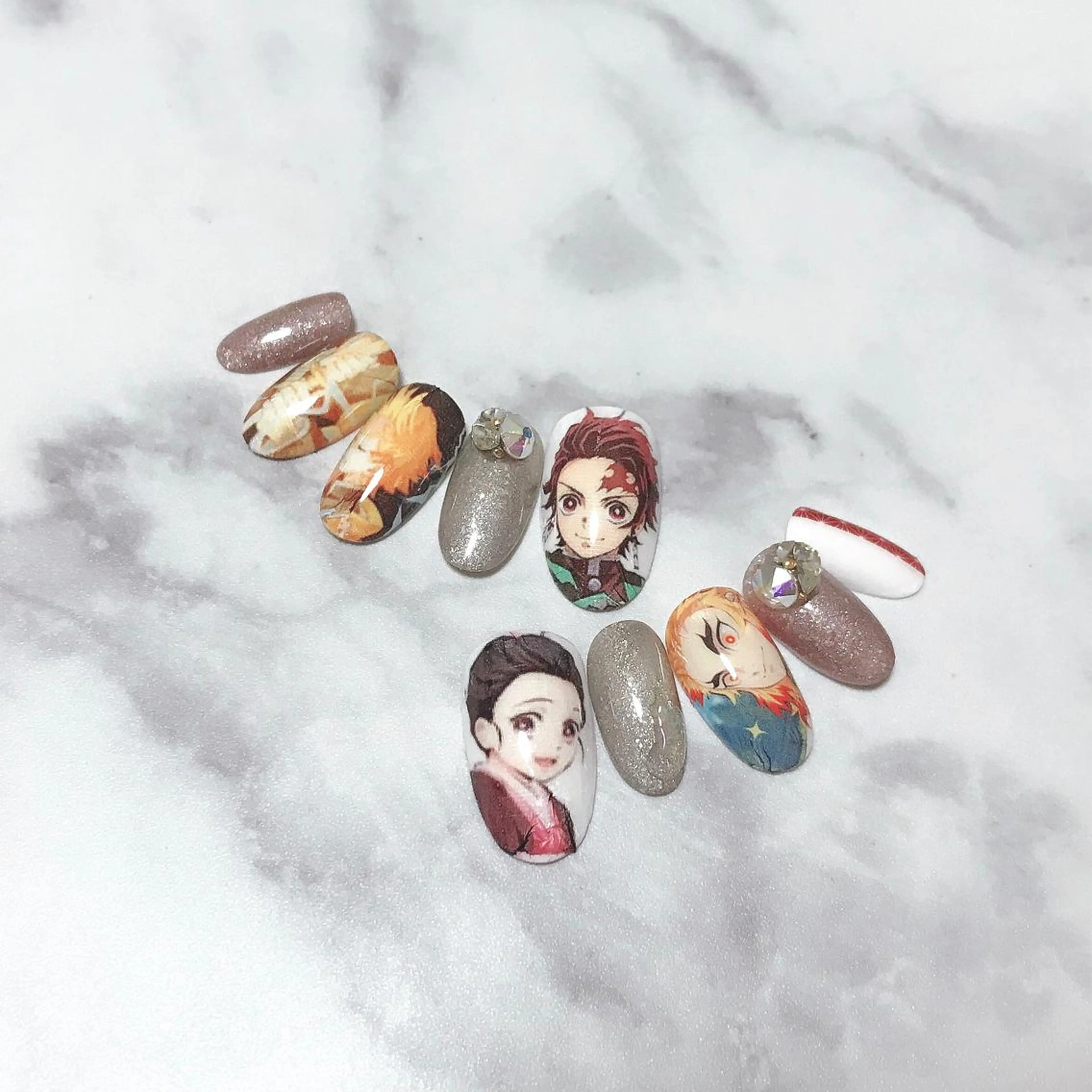 ネイル アートネイル マグネットネイル ネイルチップ ステラ marikominoのネイルデザイン