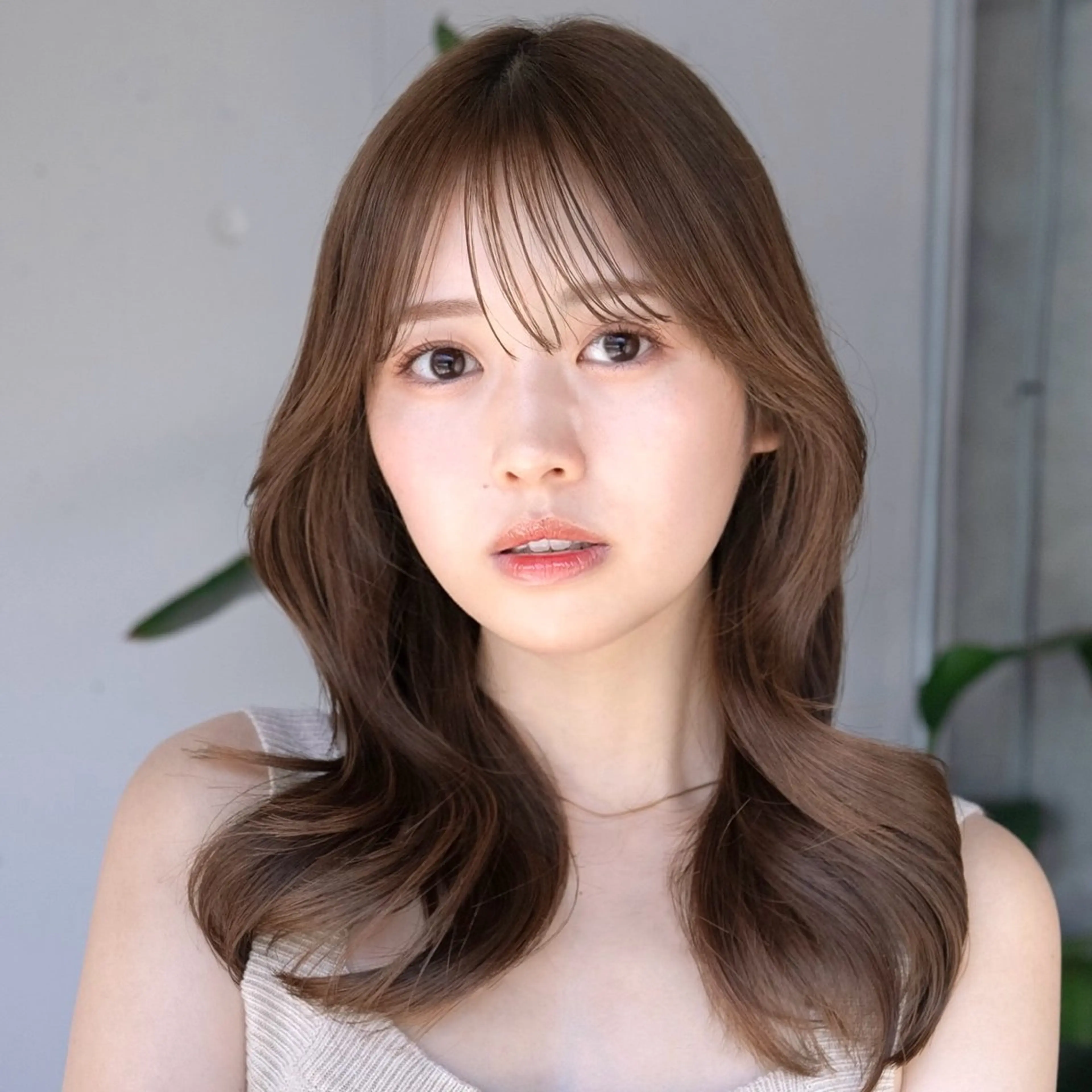 セミロング 顔周りカット レイヤーカット トリートメント ヘアカラー 🇰🇷カ ット透明感カラー💐のヘアスタイル