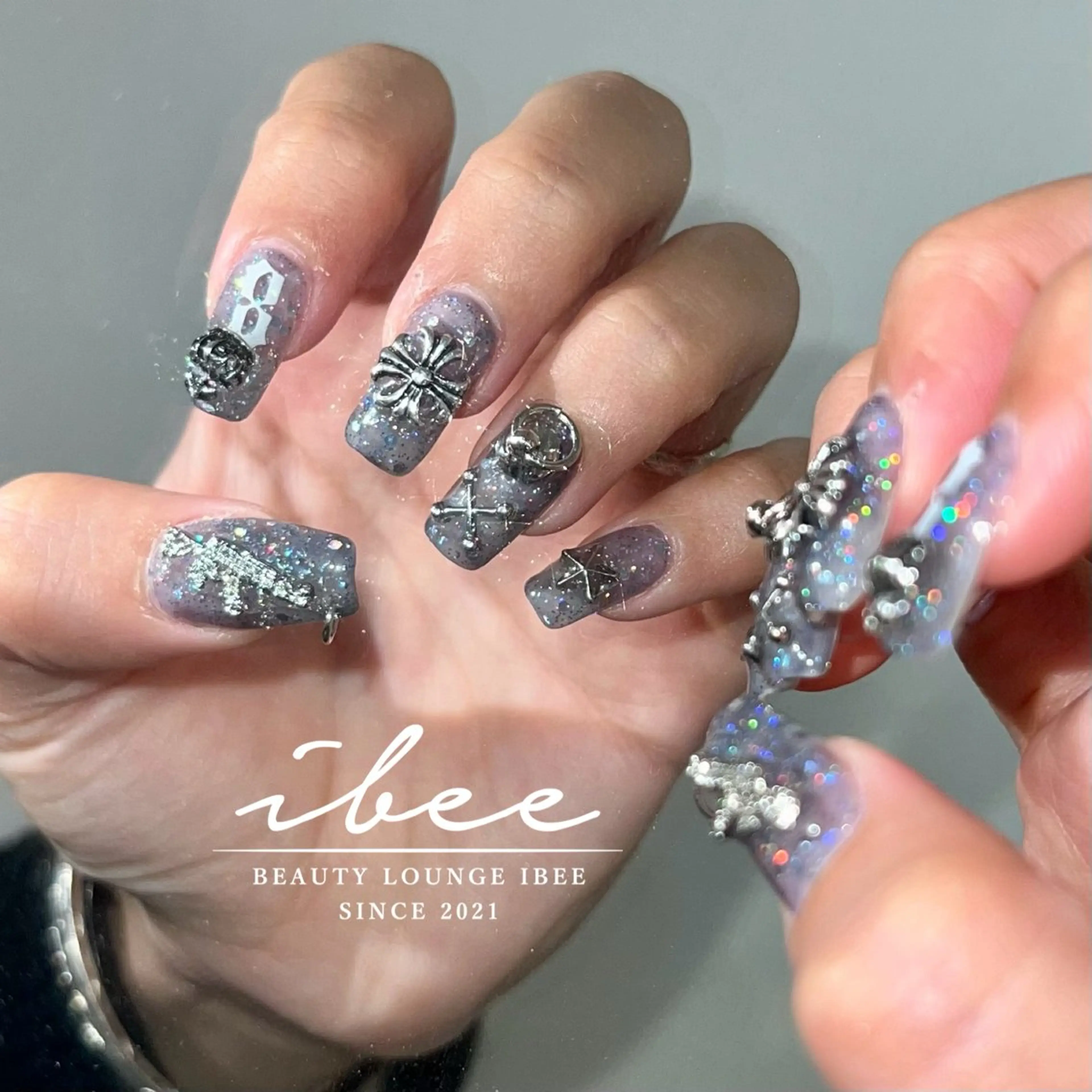 ネイル ハンドネイル ibee nail 🤍yumiのネイルデザイン