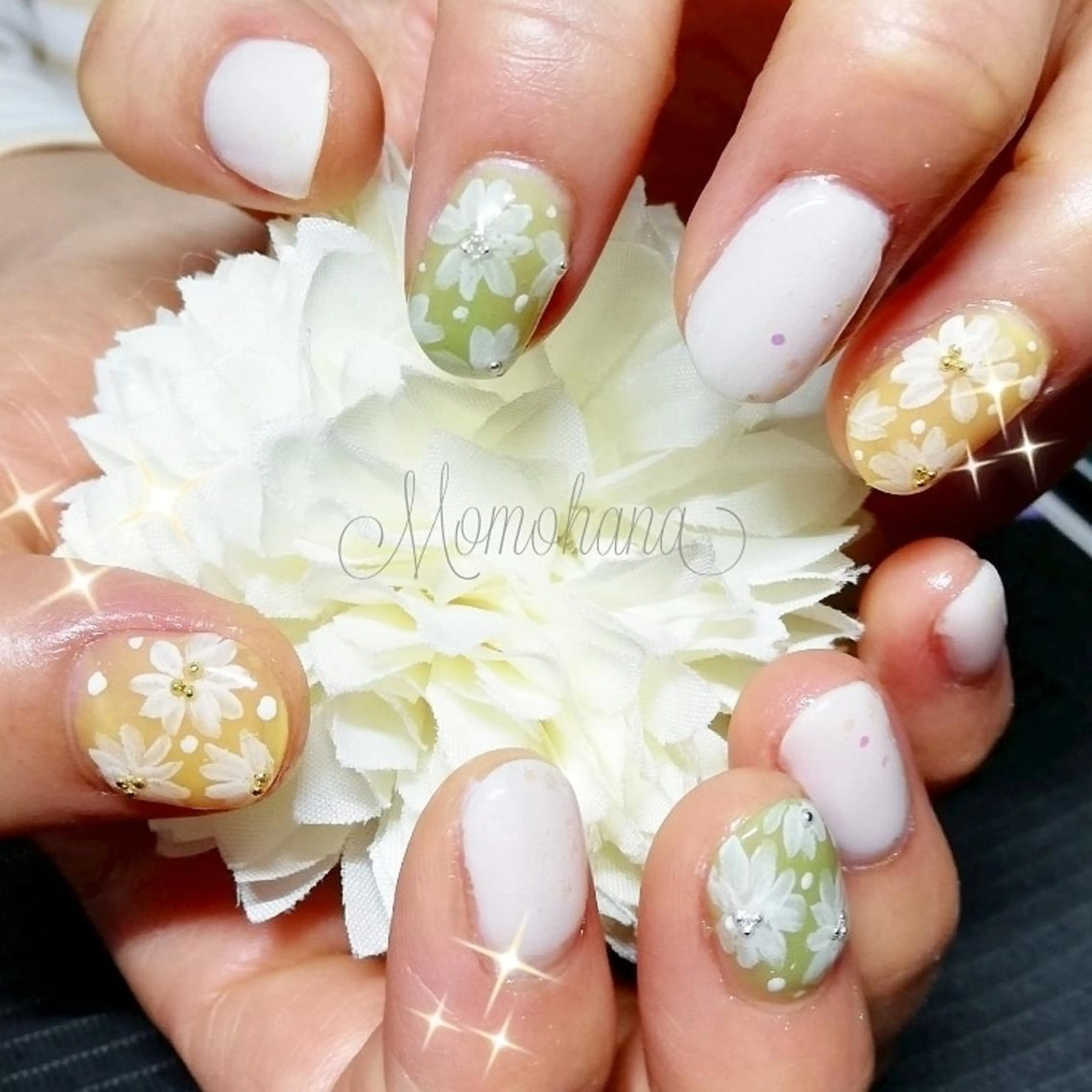 ネイル momohana  のネイルデザイン