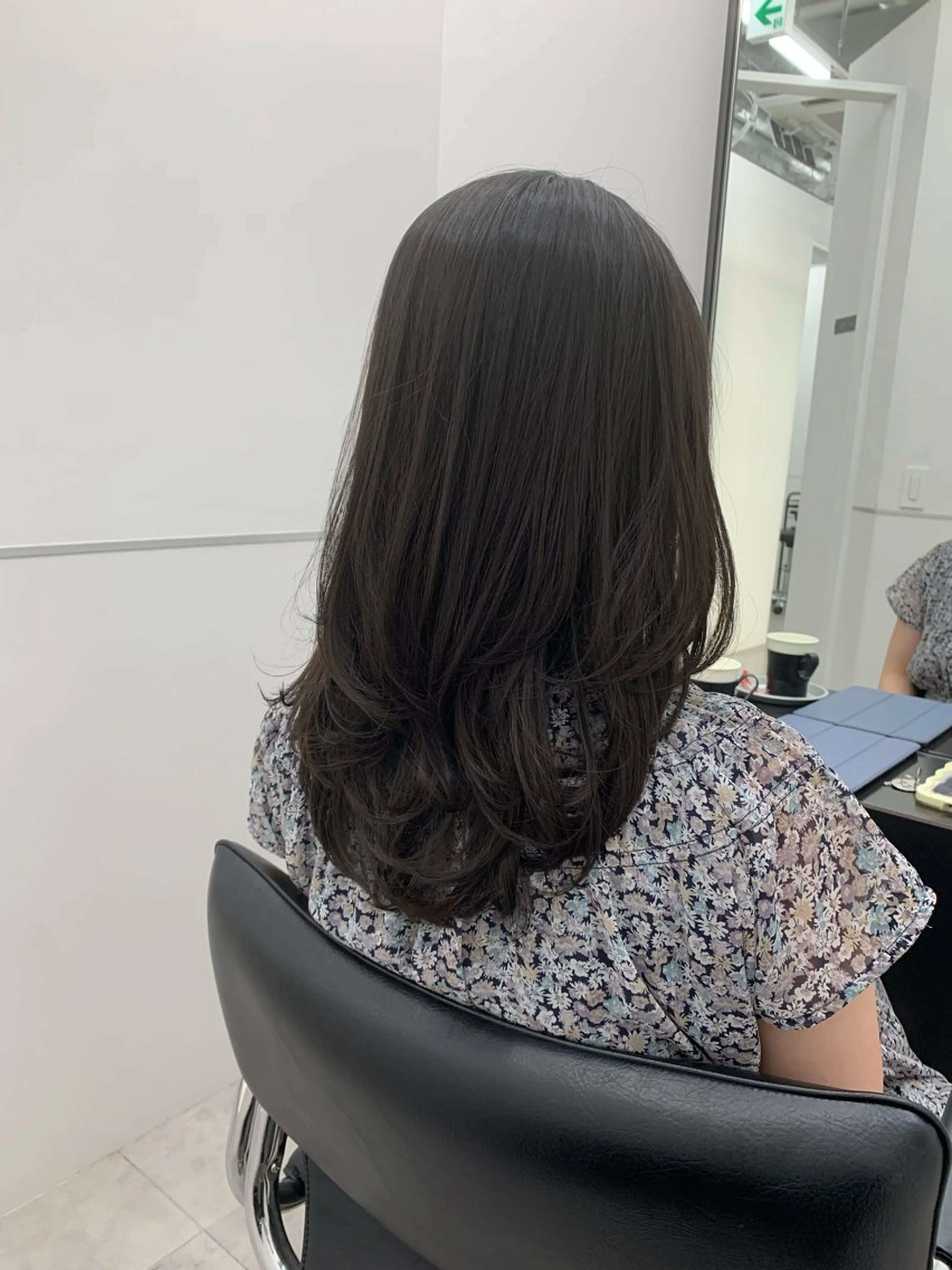 ミディアム レイヤーカット カット トリートメント 本格ヘッドスパ🌿 ×ヘア　佐藤のヘアスタイル