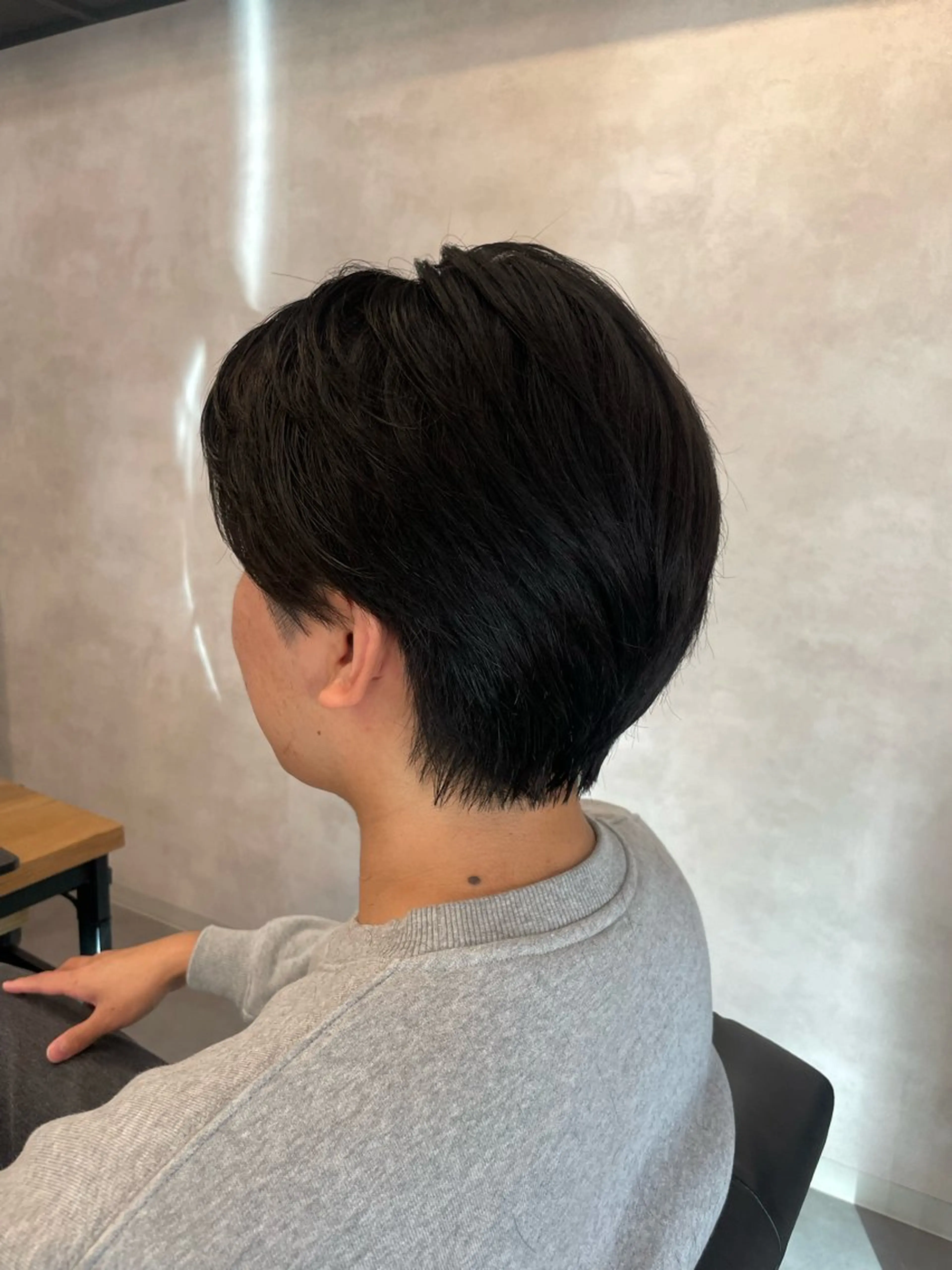 メンズ センターパート 刈り上げ カット 今村 南穂のヘアスタイル