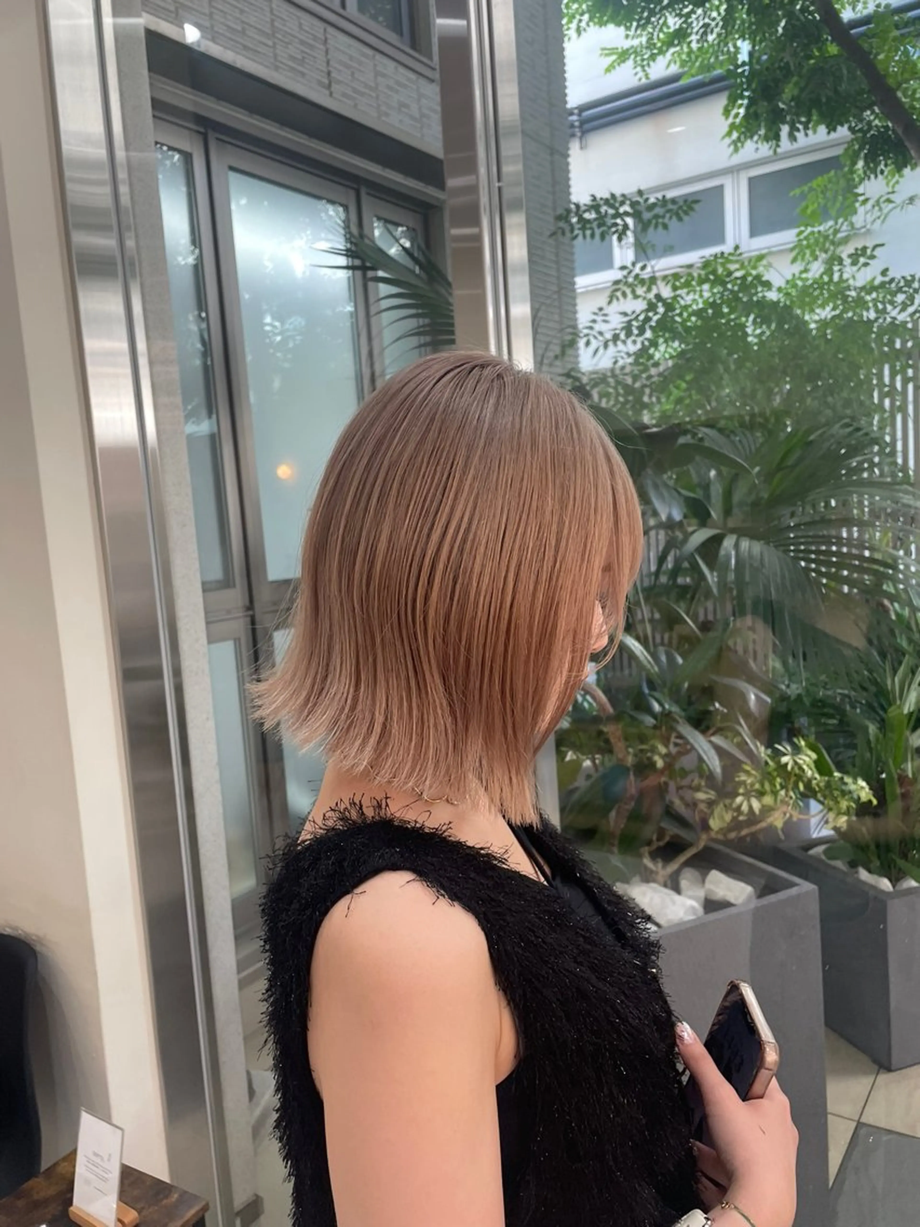 ミディアム ブリーチカラー/ 細川はるかのヘアスタイル
