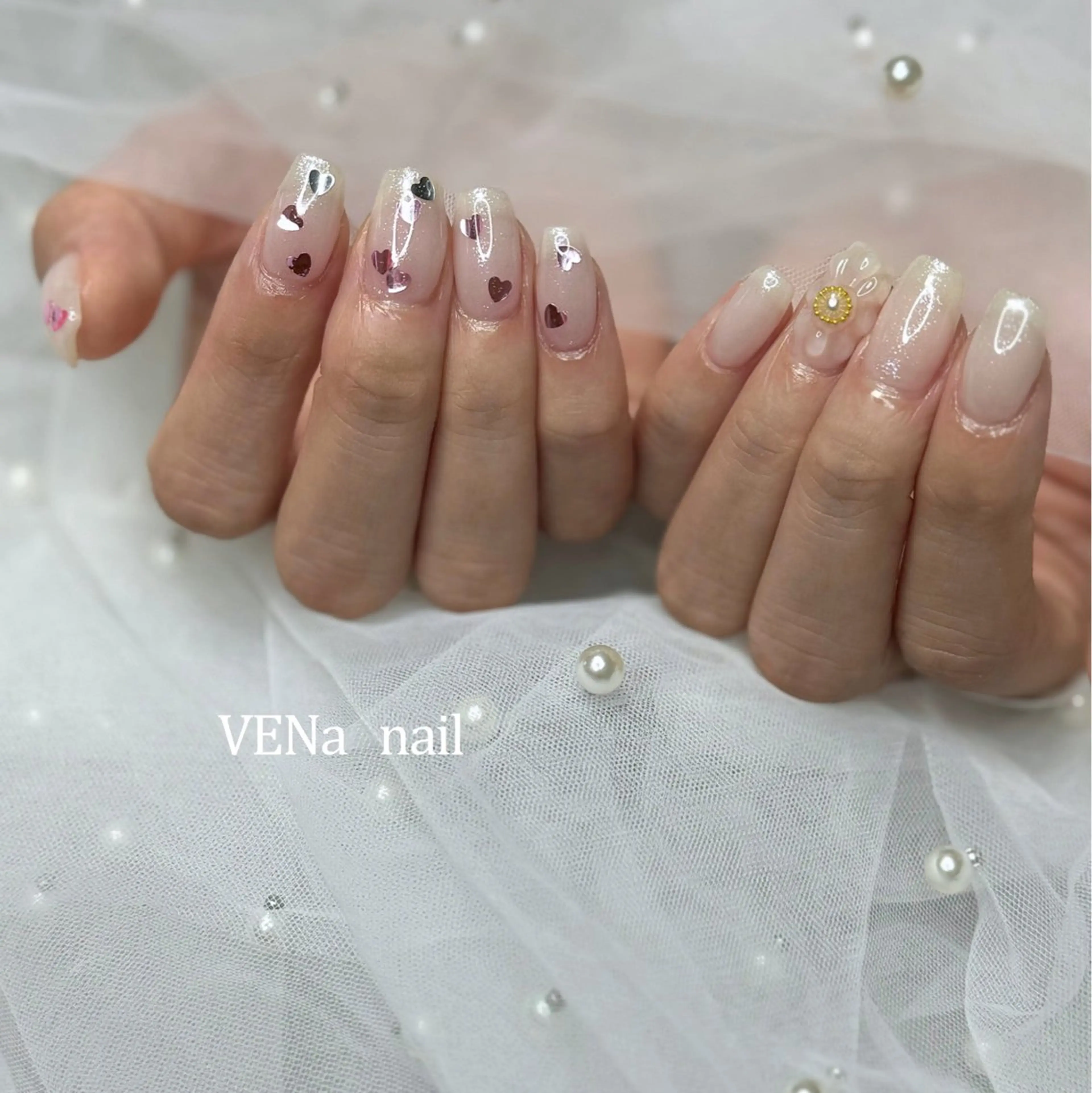 ネイル ボルドー ハート マグネットネイル 持ち込み 冬ネイル ハンドネイル VENa eye＆ nail salonのネイルデザイン