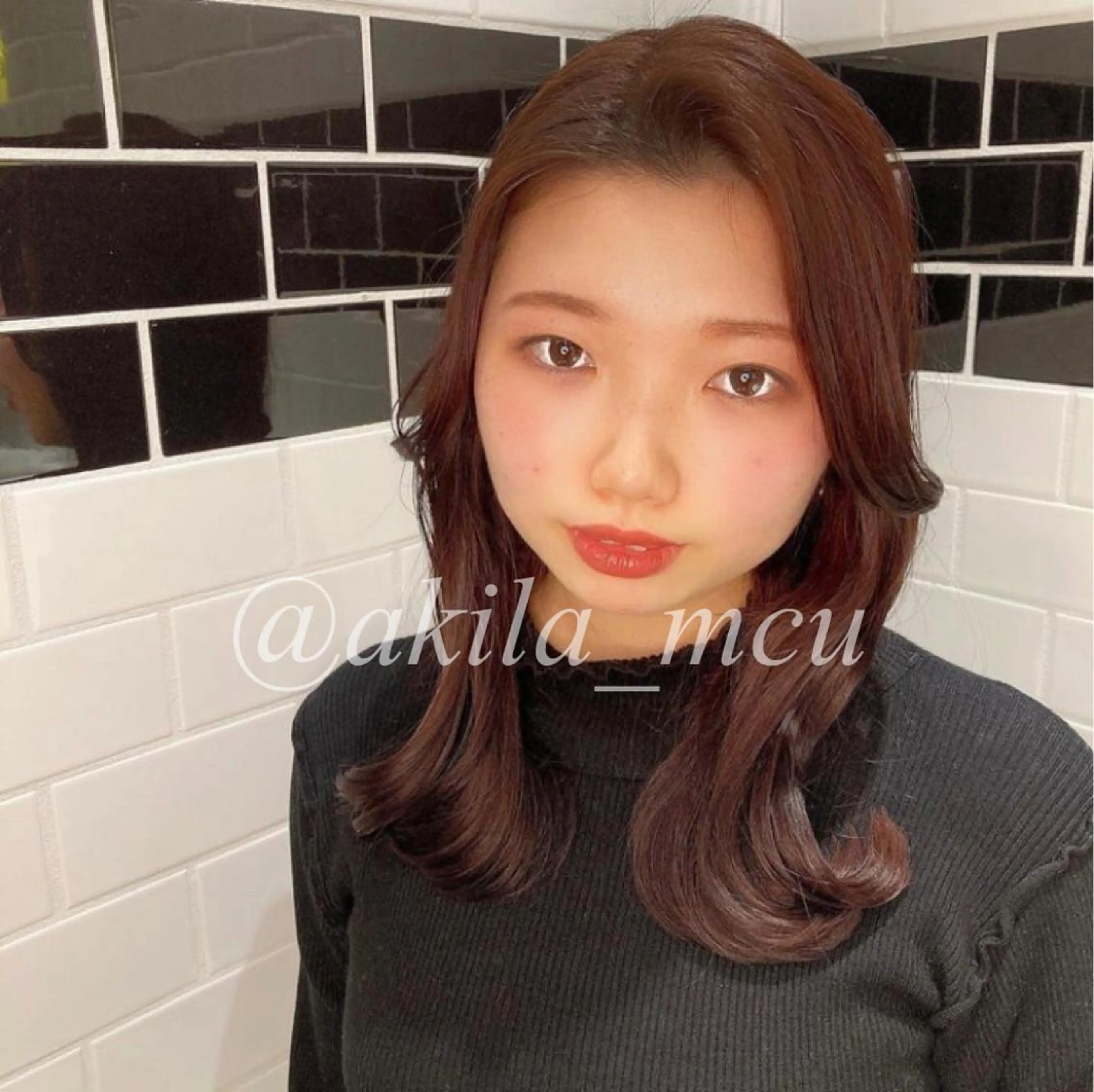 セミロング カラー ヘアアレンジ アッシュ グレージュ ピンクカラー くびれヘア 髪質改善 エグチ アキラのヘアスタイル