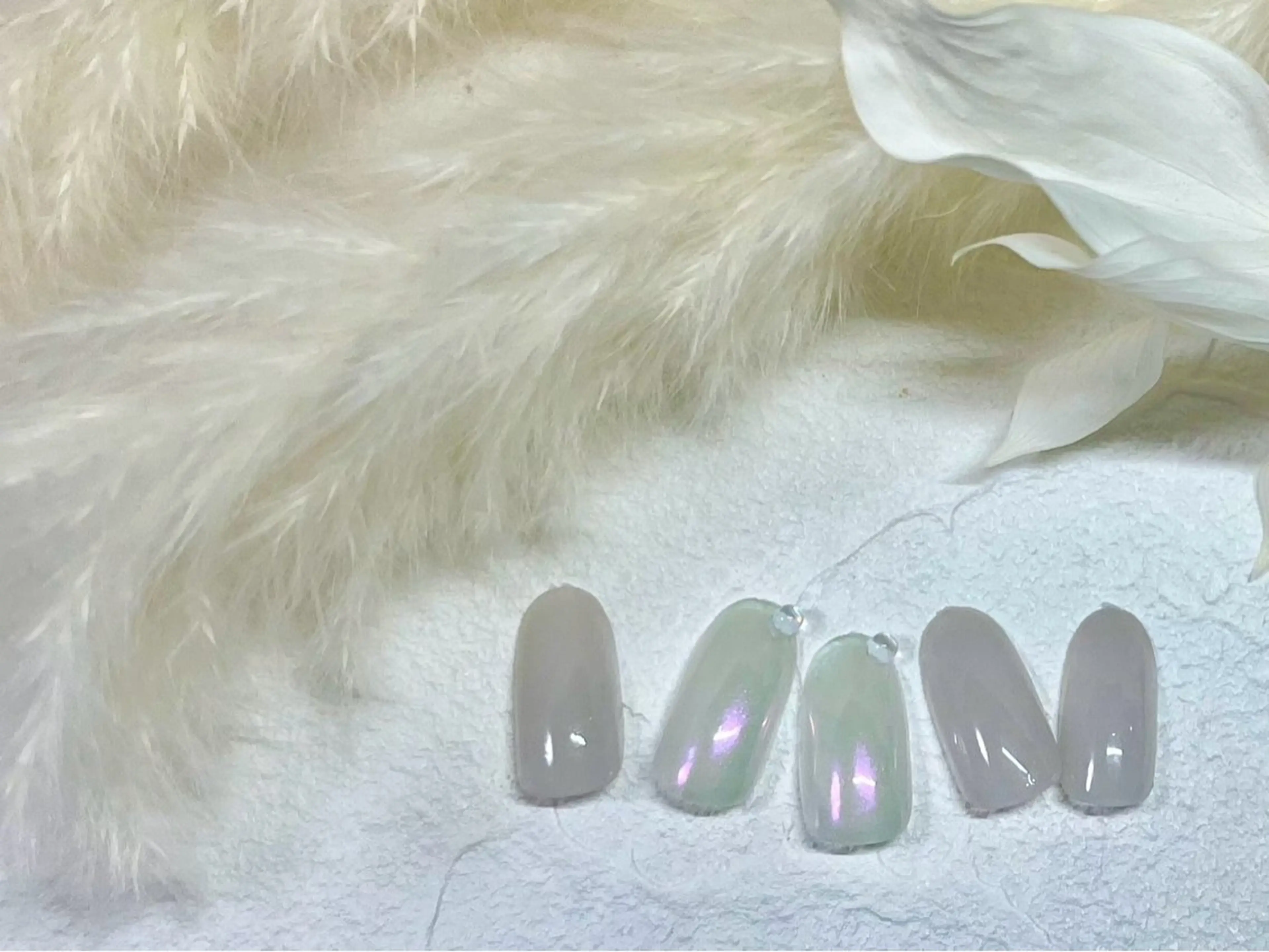 ネイル オーロラネイル フットネイル フレンチネイル ジェルネイル マグネットネイル kiki nail たまプラーザのネイルデザイン