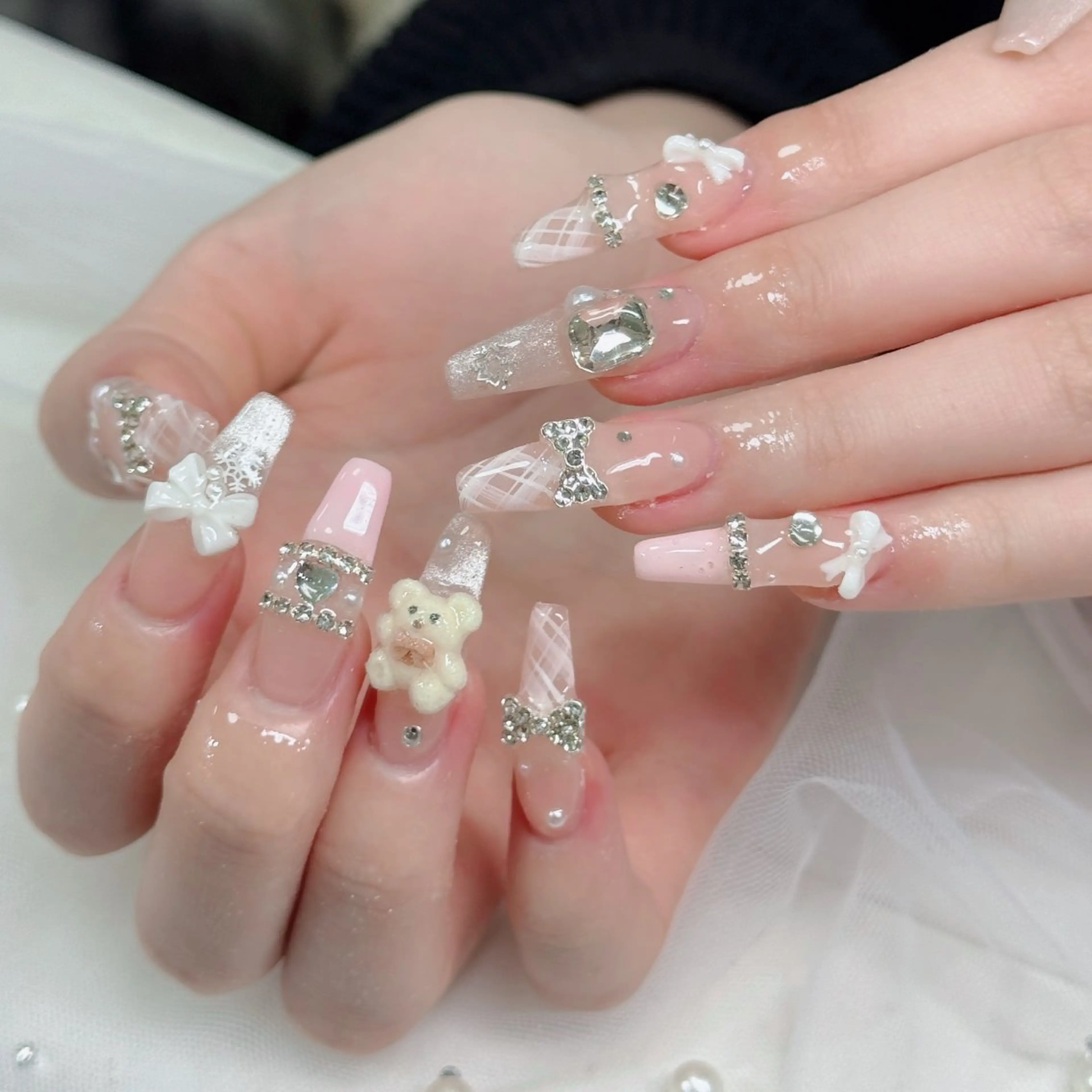 ネイル ロングネイル マグネットネイル リボン 夏ネイル スーパーロングネイル ハンドネイル Hani Nail XUKAのネイルデザイン