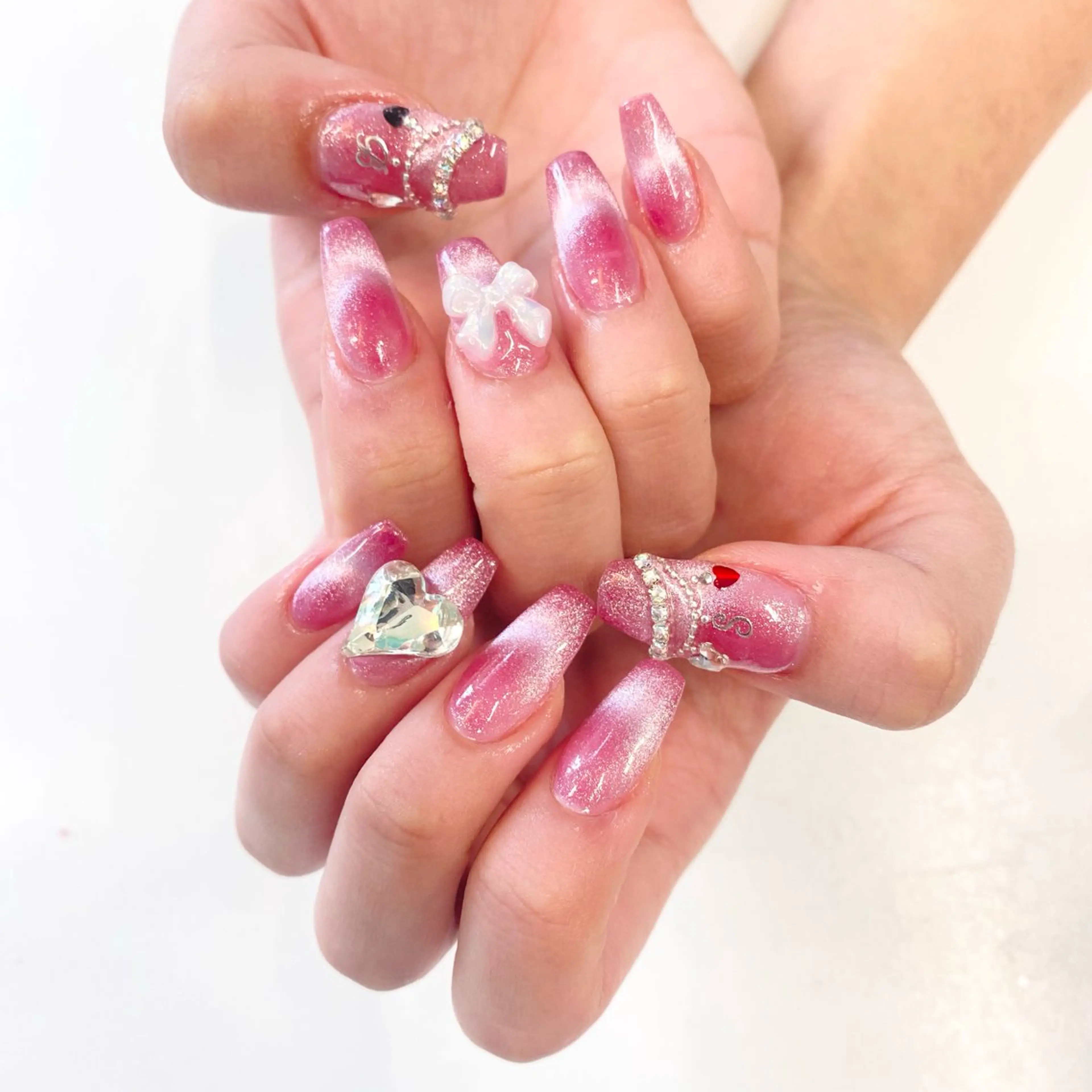 ネイル ハンドネイル Kira-ra所属・Kira-ra💎 KIRARIのネイルデザイン