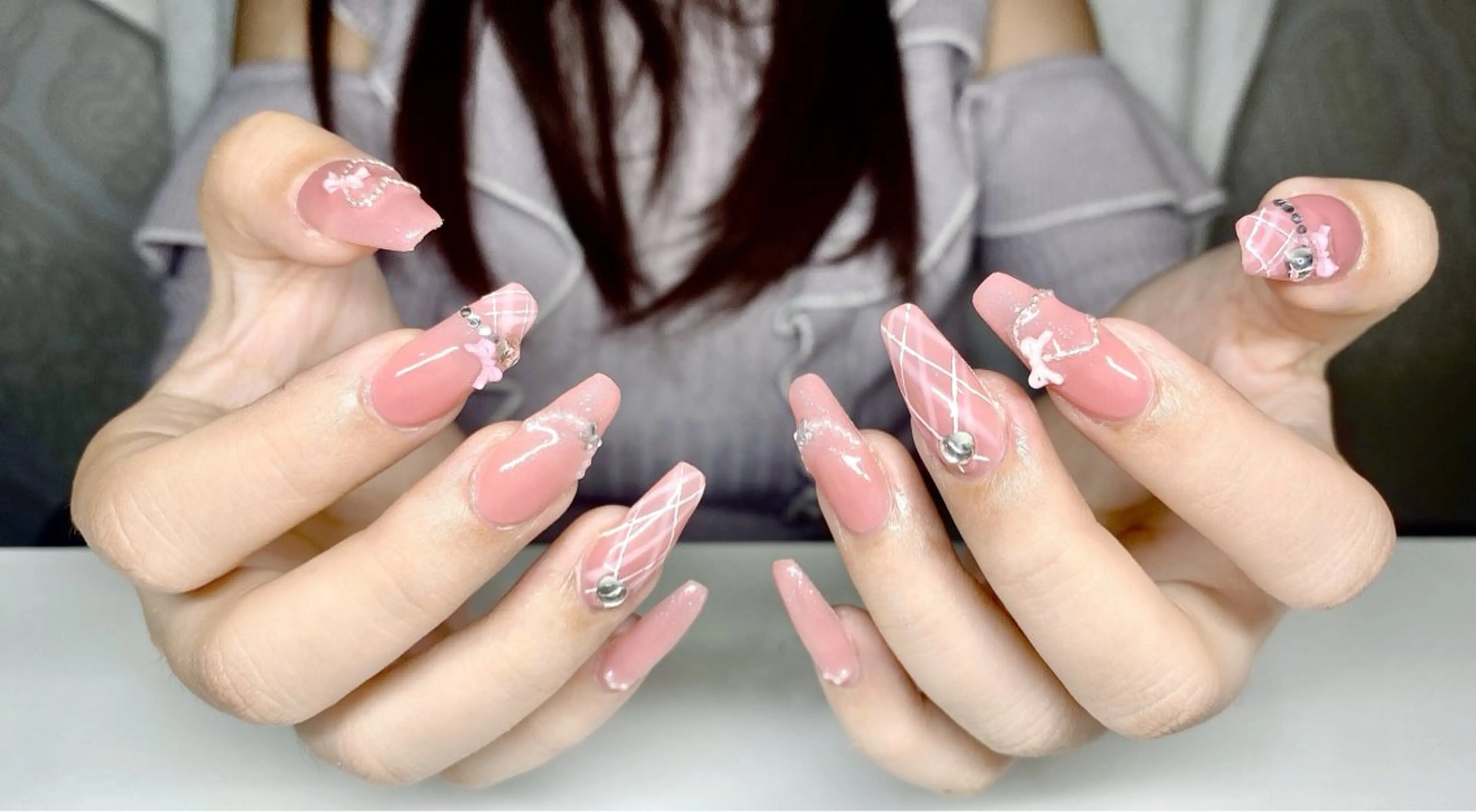 ネイル ハンドネイル ハンドケア Hi Beauty 渋谷(ネイル、ハイパーナイフ6、脂肪れいきゃく、マッサージ＆エステサロン)所属・Hi beauty 渋谷のネイルデザイン