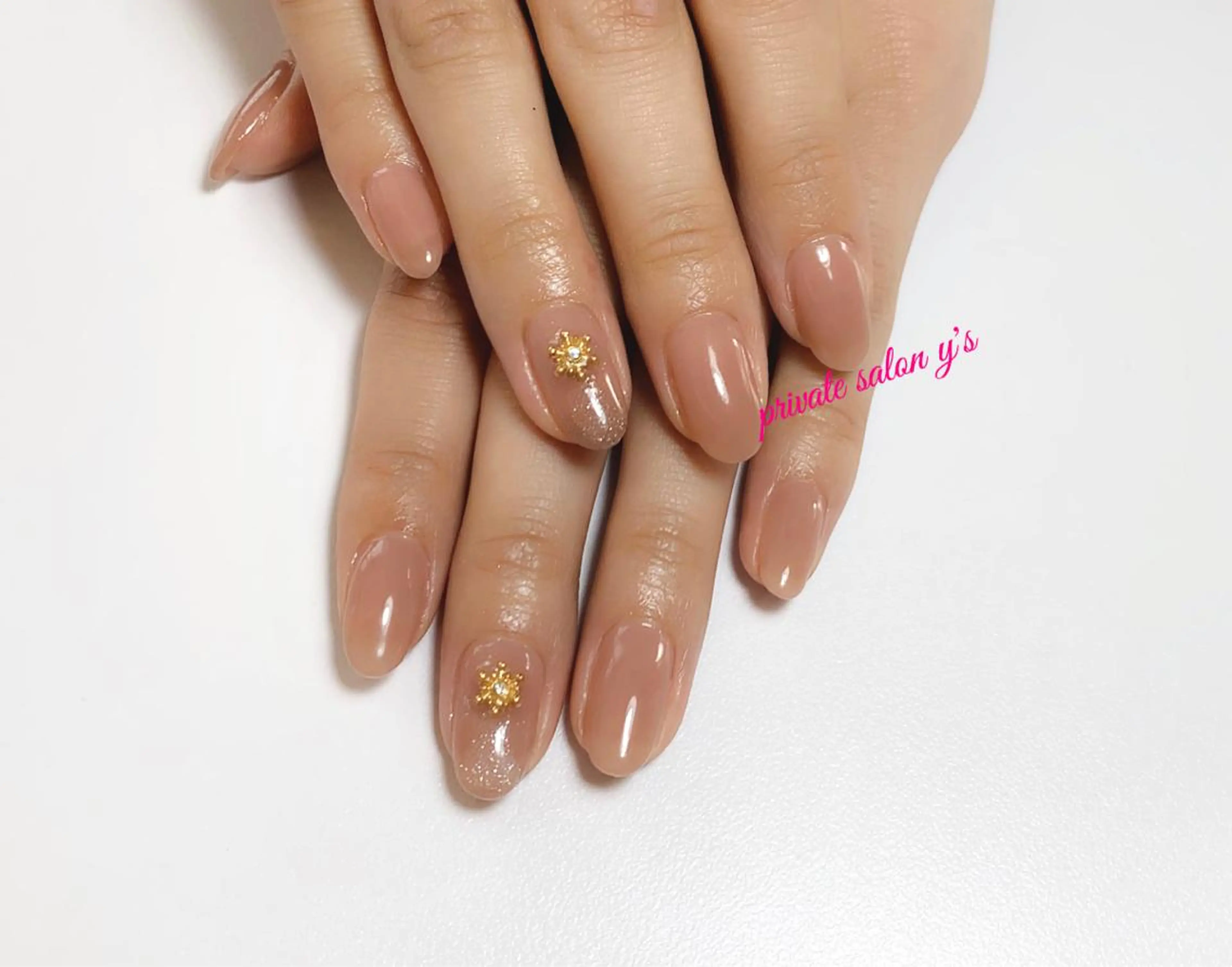 ネイル y' sのネイルデザイン